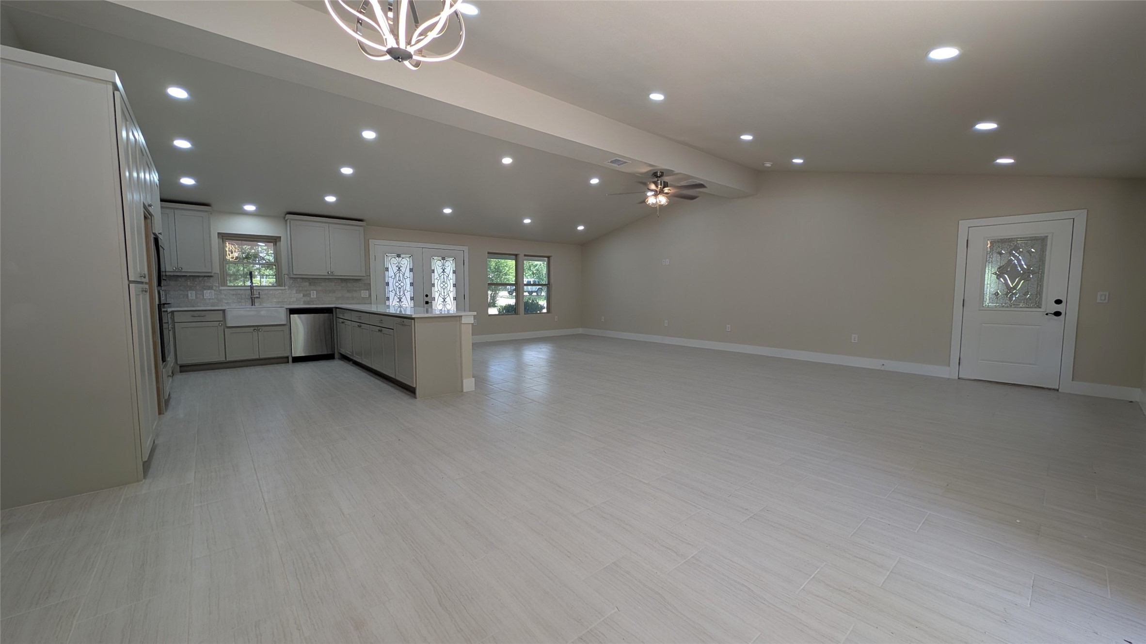 11811 Sleepy Hollow Road Manchaca, TX 78652 - Photo 7 of 31 a view of kitchen and windows