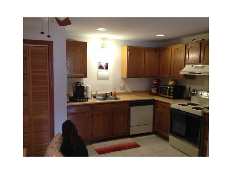 34 Ocean Park Road, Unit 36 Saco, ME 04072 - Photo 3 of 11 Kitchen.