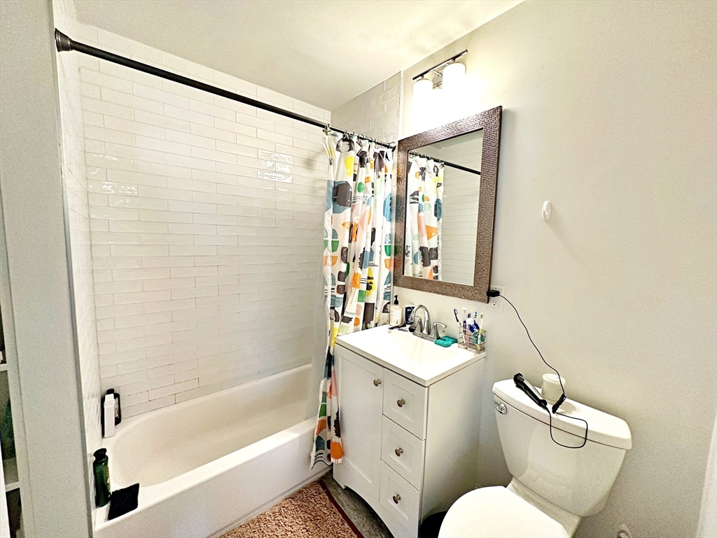 111 Maverick Street, Unit 2 Boston, MA 02128 - Photo 6 of 16