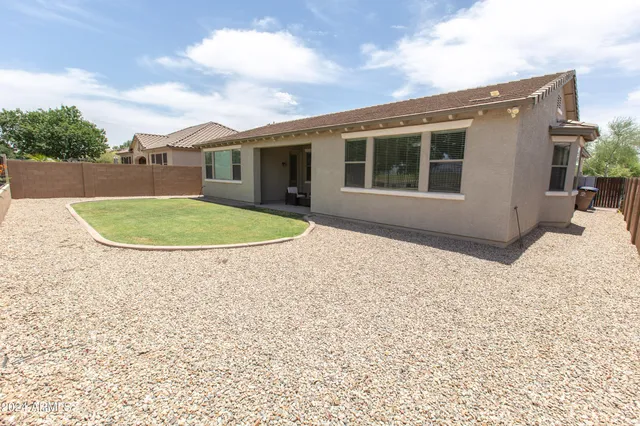 $2,400 | 21382 East Lords Court, Queen Creek, AZ 85142