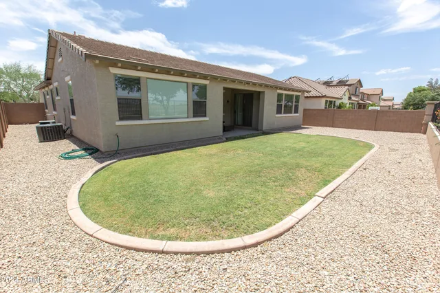 $2,400 | 21382 East Lords Court, Queen Creek, AZ 85142
