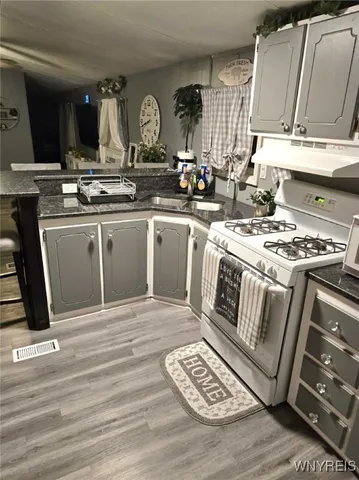 $52,900 | 263 Crestwood Court East, Lockport, NY 14094