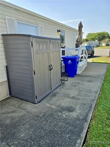 $52,900 | 263 Crestwood Court East, Lockport, NY 14094