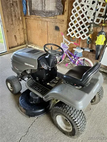 $52,900 | 263 Crestwood Court East, Lockport, NY 14094