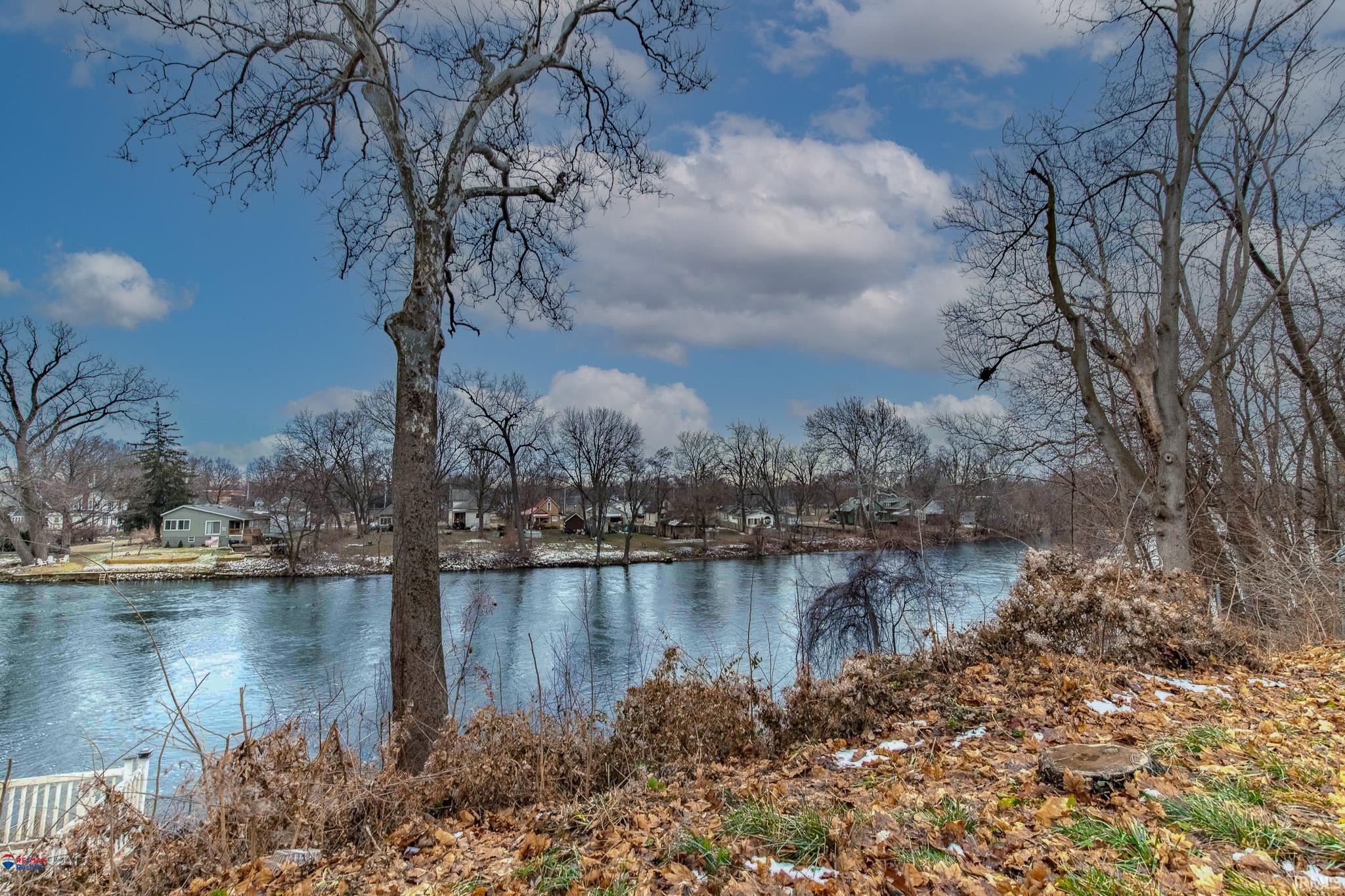 750 North Riverside Drive Elkhart, IN 46514 - Photo 4 of 8