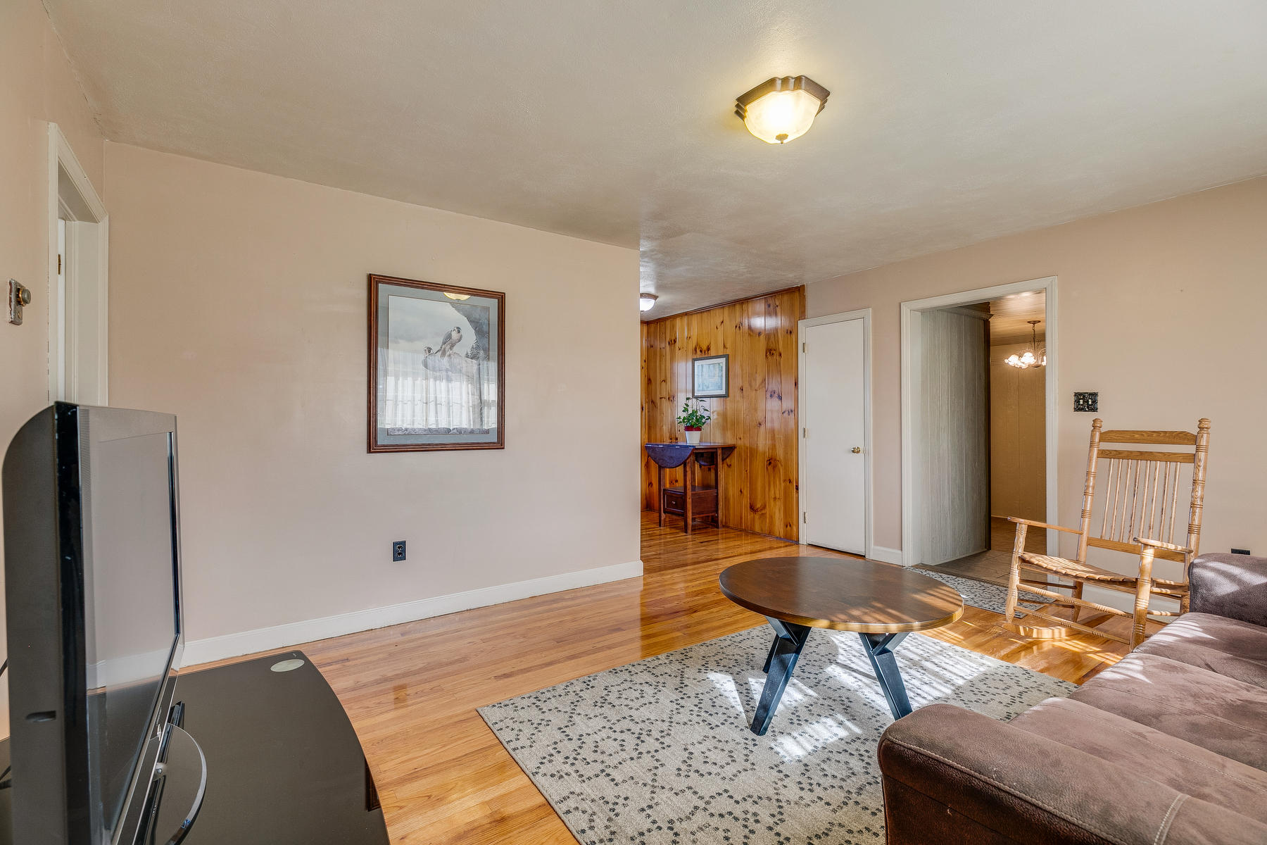 108 Walnut Road Bristol, TN 37620 - Photo 11 of 34 011