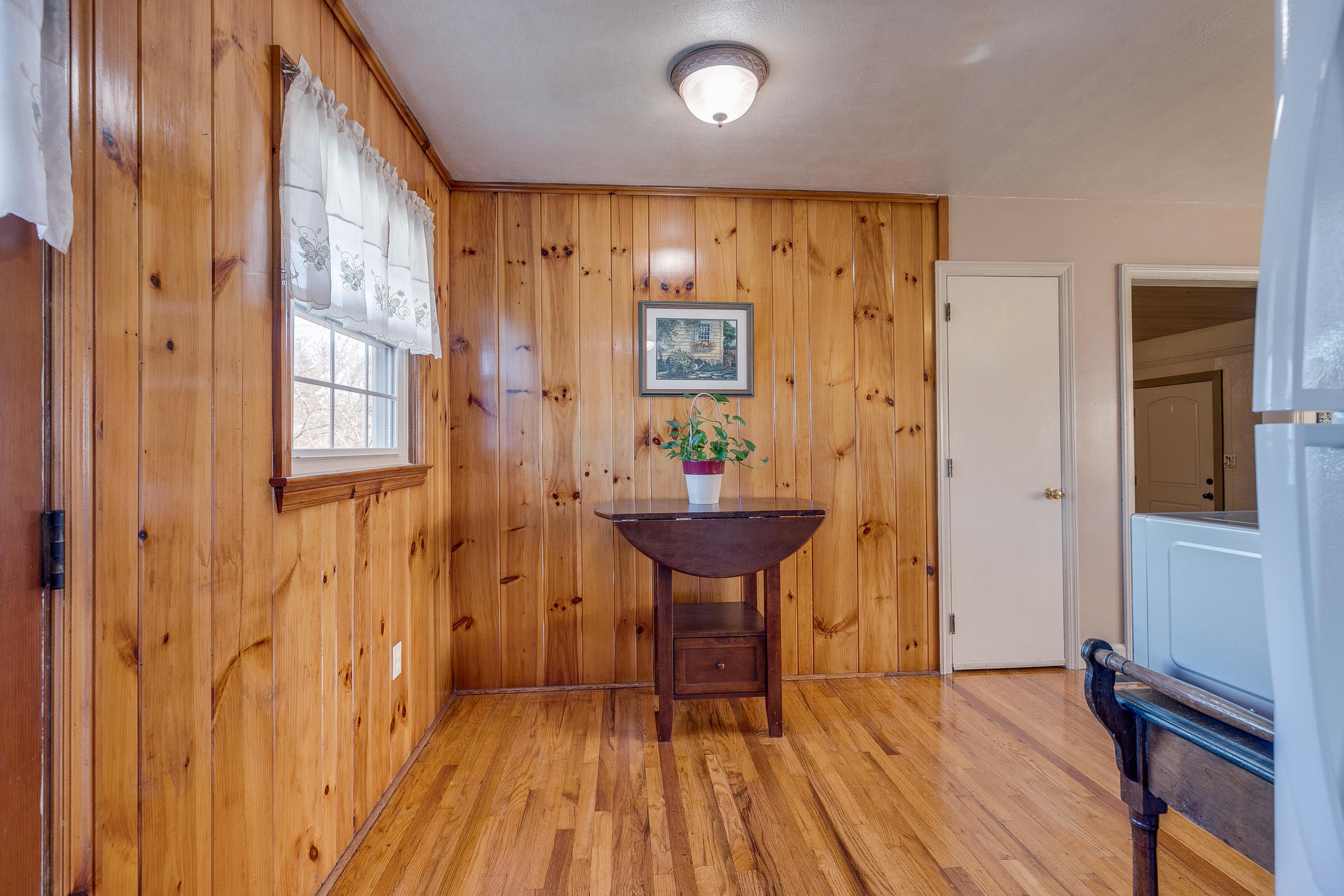 108 Walnut Road Bristol, TN 37620 - Photo 14 of 34 014