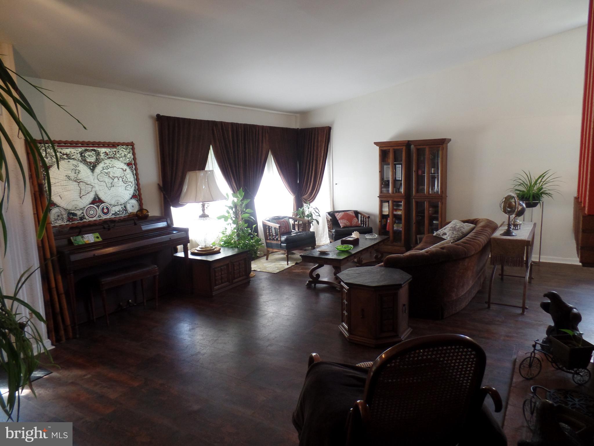 528 Four Mile Branch Road Sicklerville, NJ 08081 - Photo 2 of 21 Gallery Image 2