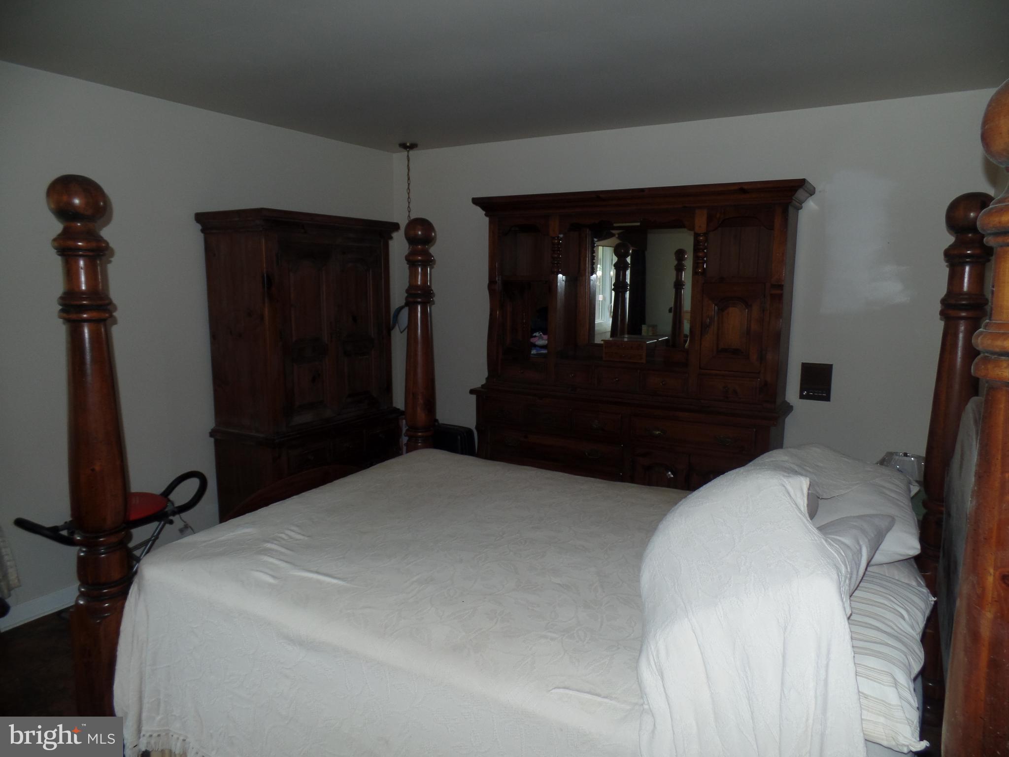 528 Four Mile Branch Road Sicklerville, NJ 08081 - Photo 13 of 21 Gallery Image 13