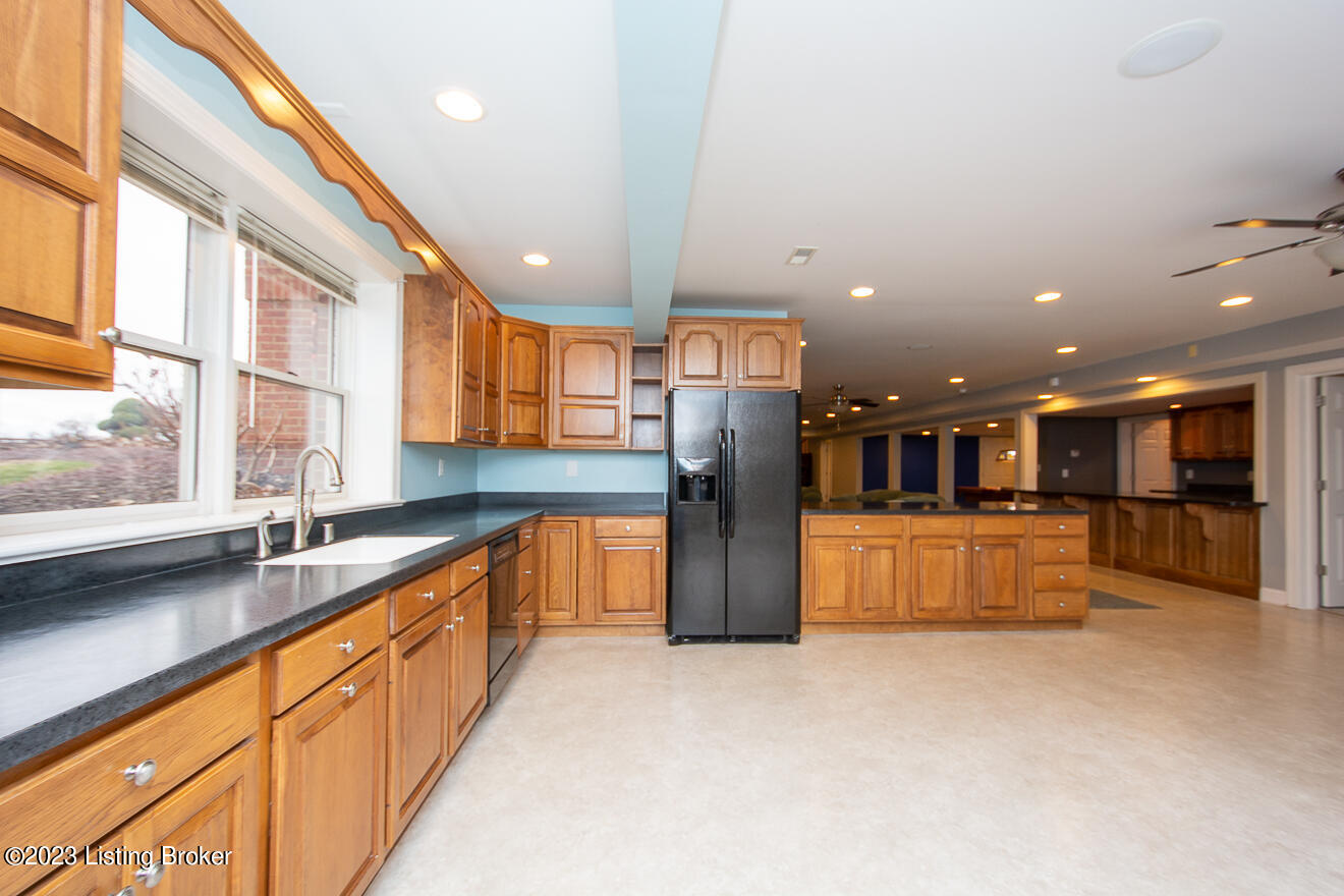1214 Bells Ml Road Shepherdsville, KY 40165 - Photo 73 of 95 Lower Level Kitchen