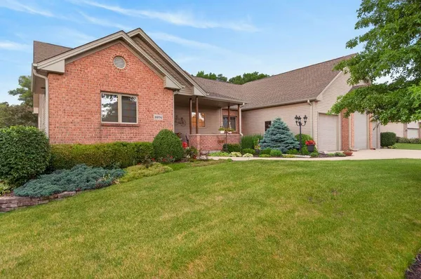 $499,900 | 9974 Tybow Trail, Roscoe, IL 61073