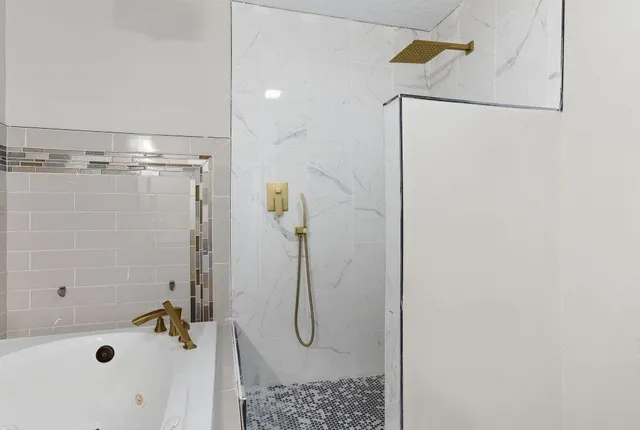 $450,000 | 119 Country Lane, Lake Charles, LA 70607