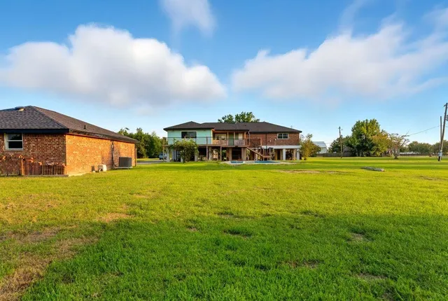 $450,000 | 119 Country Lane, Lake Charles, LA 70607