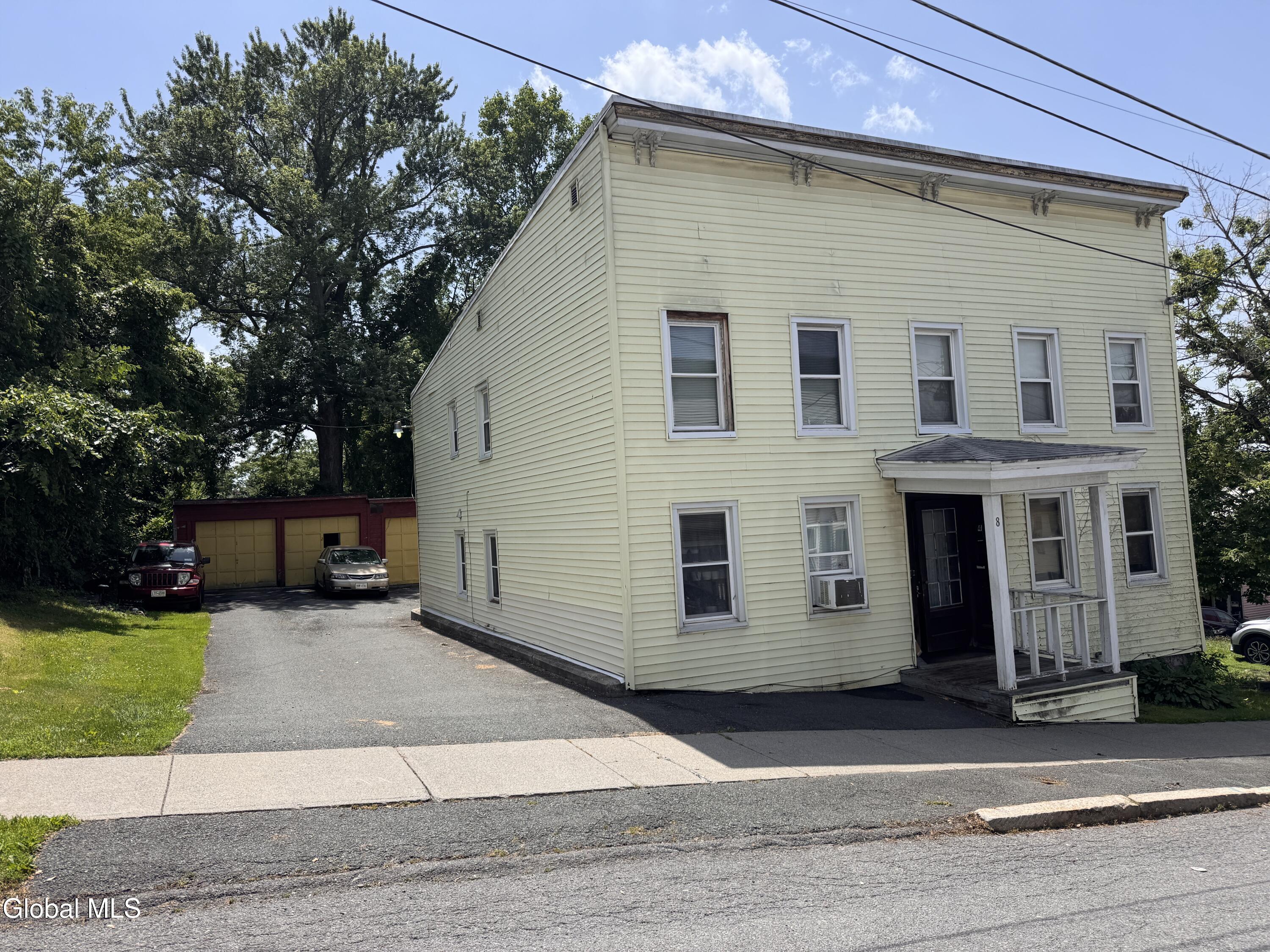 8 John Street Rensselaer, NY 12144 - Photo 4 of 19 IMG_1065