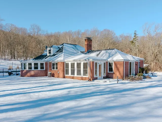 $700,000 | 603 Glendale Road, Wilbraham, MA 01095