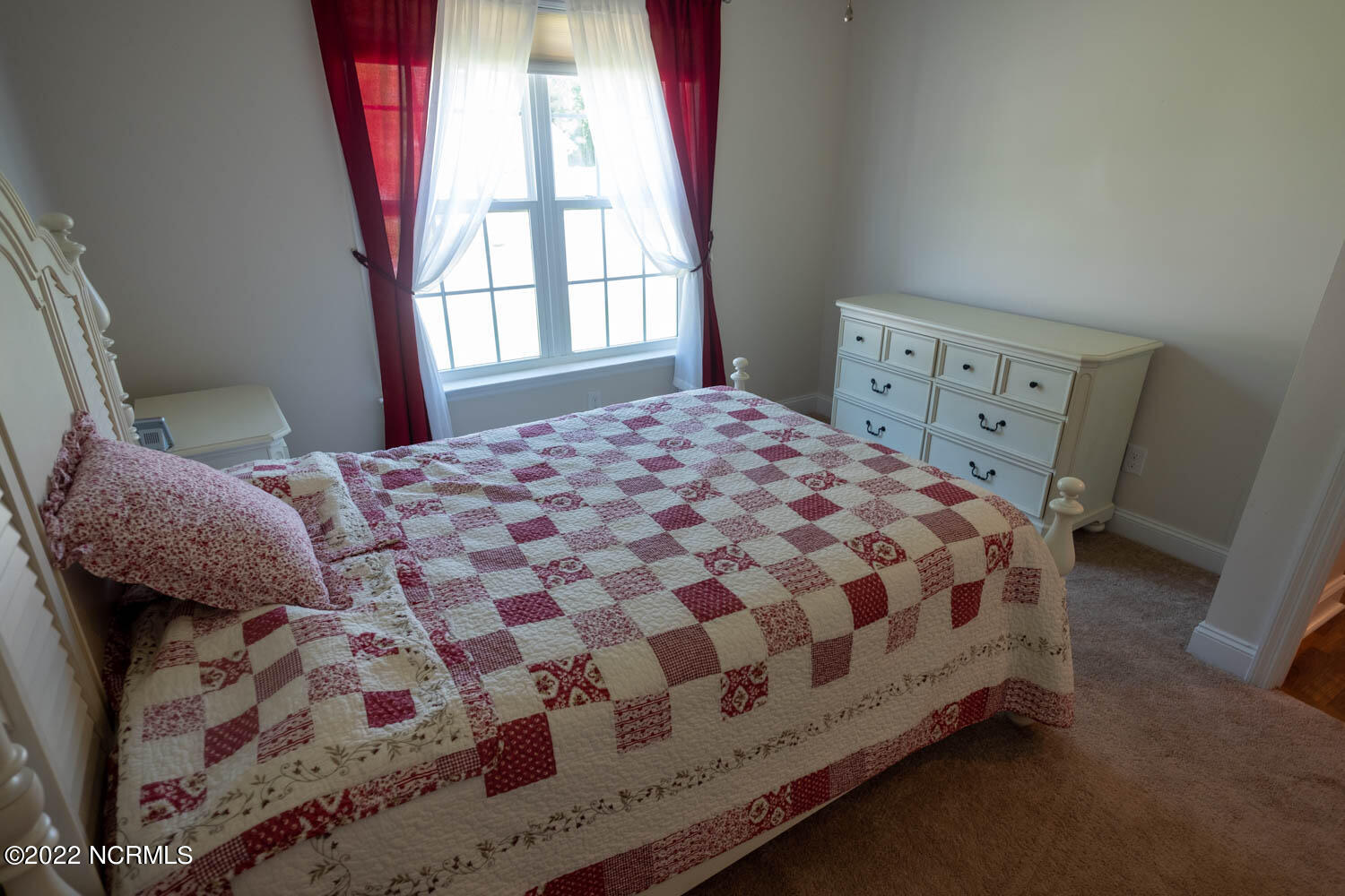 319 Conner Grant Road New Bern, NC 28562 - Photo 17 of 38 Bedroom 2