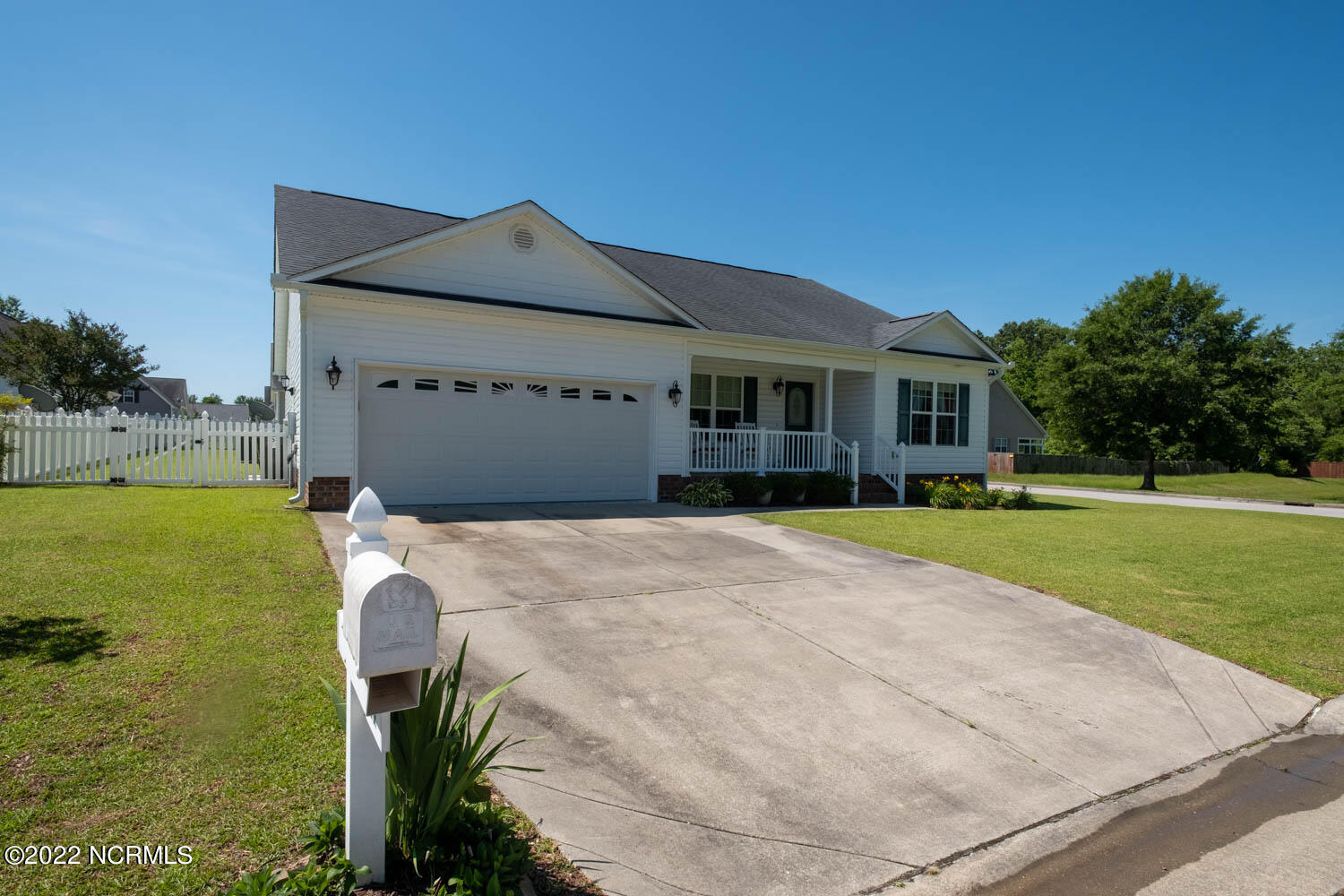 319 Conner Grant Road New Bern, NC 28562 - Photo 2 of 38 319 Conner Grant