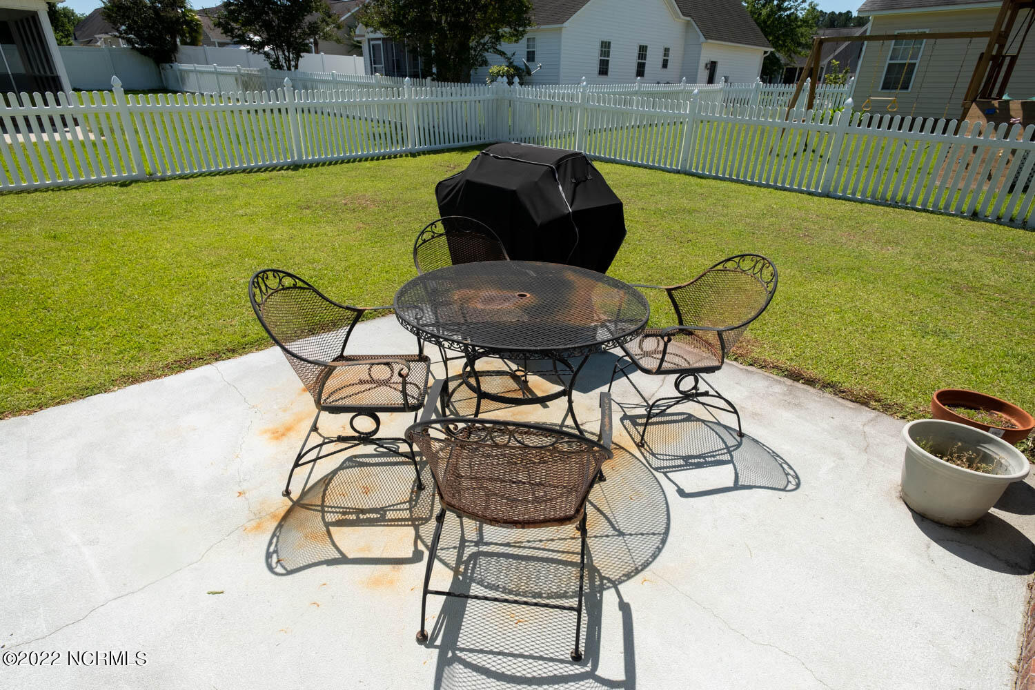 319 Conner Grant Road New Bern, NC 28562 - Photo 29 of 38 Patio