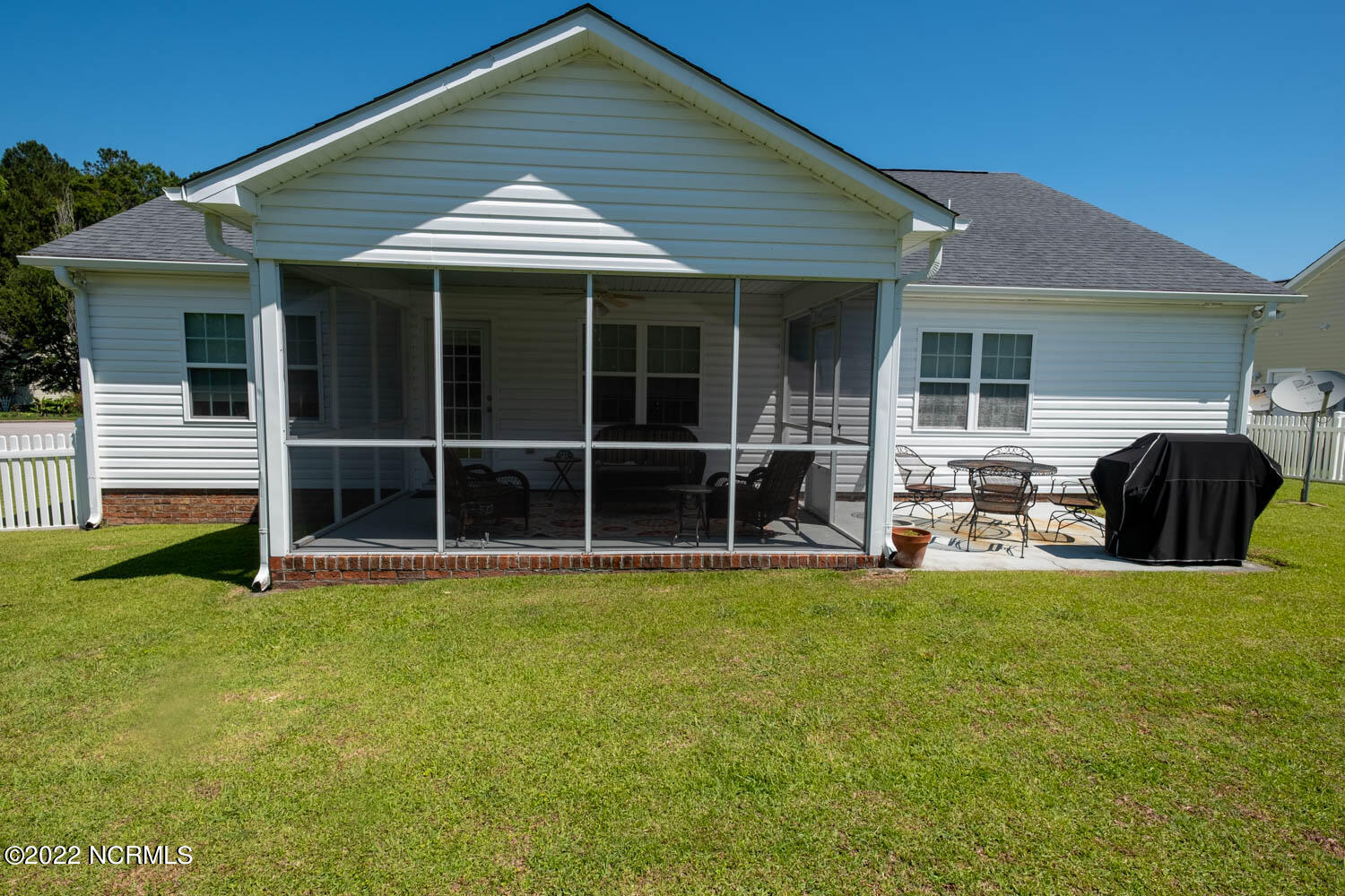 319 Conner Grant Road New Bern, NC 28562 - Photo 30 of 38 Backyard
