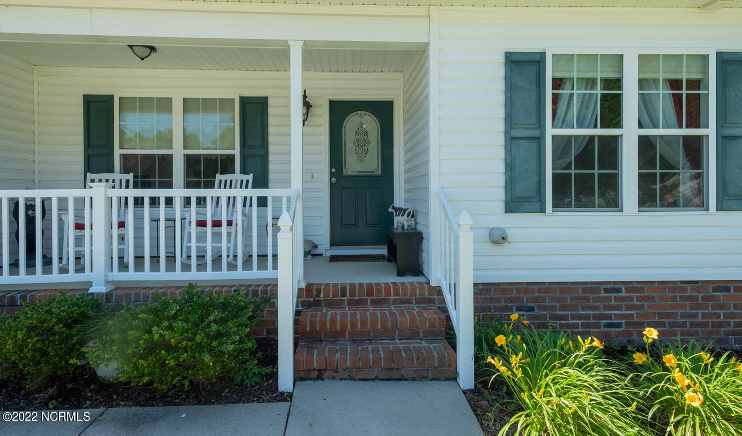 319 Conner Grant Road New Bern, NC 28562 - Photo 3 of 38 319 Conner Grant