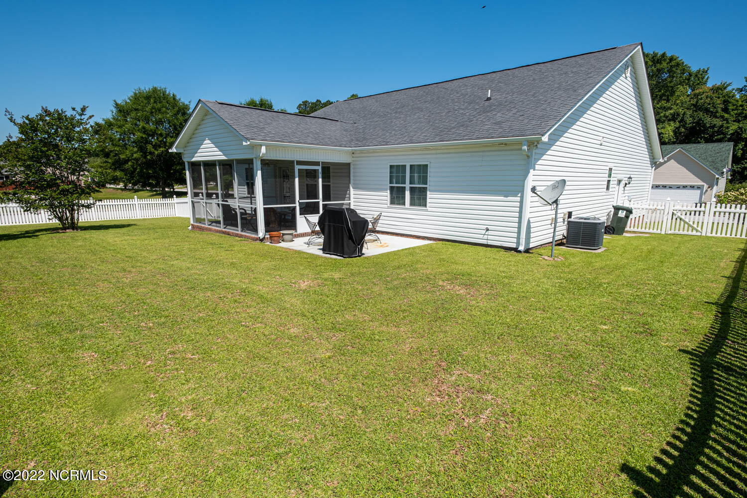319 Conner Grant Road New Bern, NC 28562 - Photo 31 of 38 Backyard