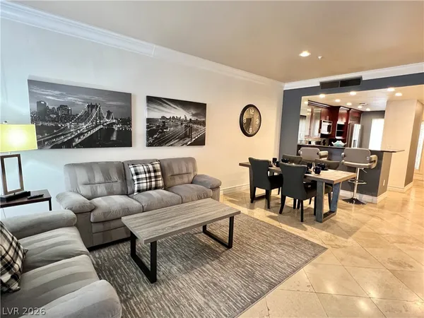 $1,995 | 230 East Flamingo Road, Unit 313, Las Vegas, NV 89169