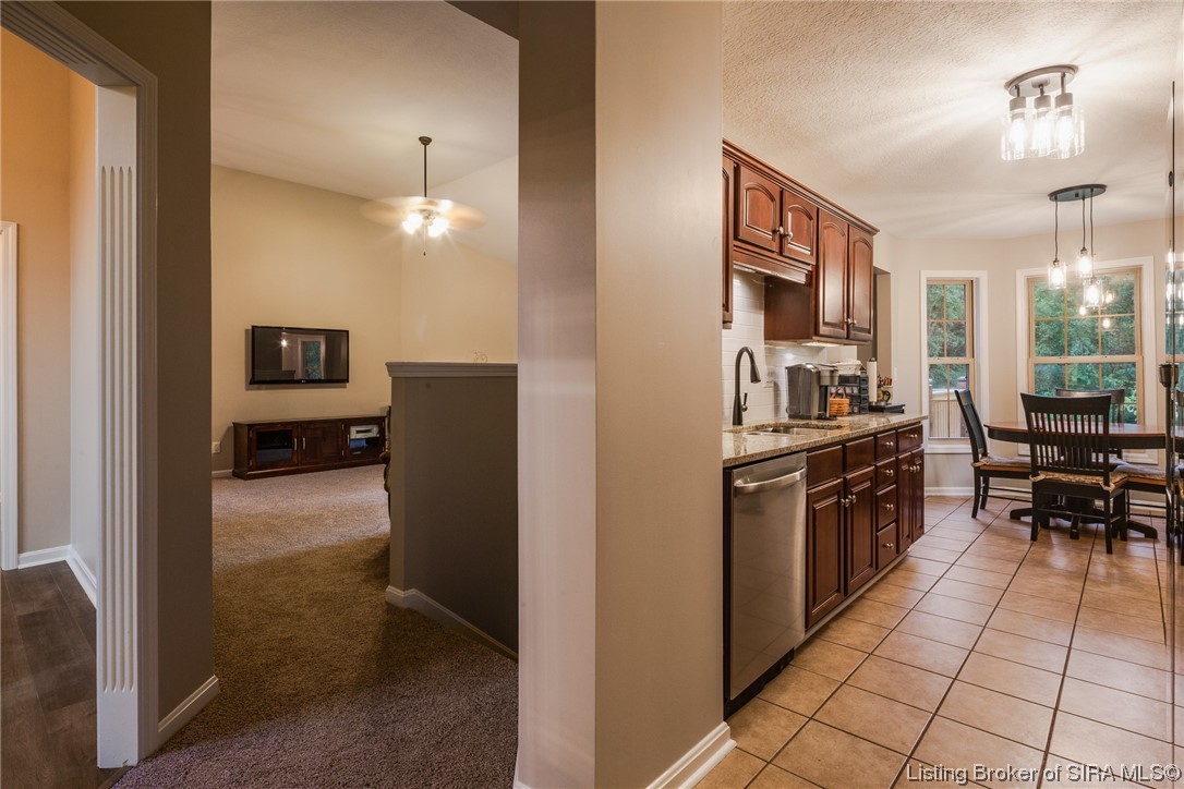 6937 Old Vincennes Road Floyds Knobs, IN 47119 - Photo 36 of 60