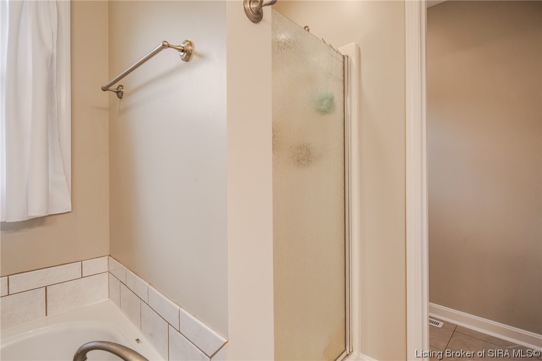 6937 Old Vincennes Road Floyds Knobs, IN 47119 - Photo 40 of 60