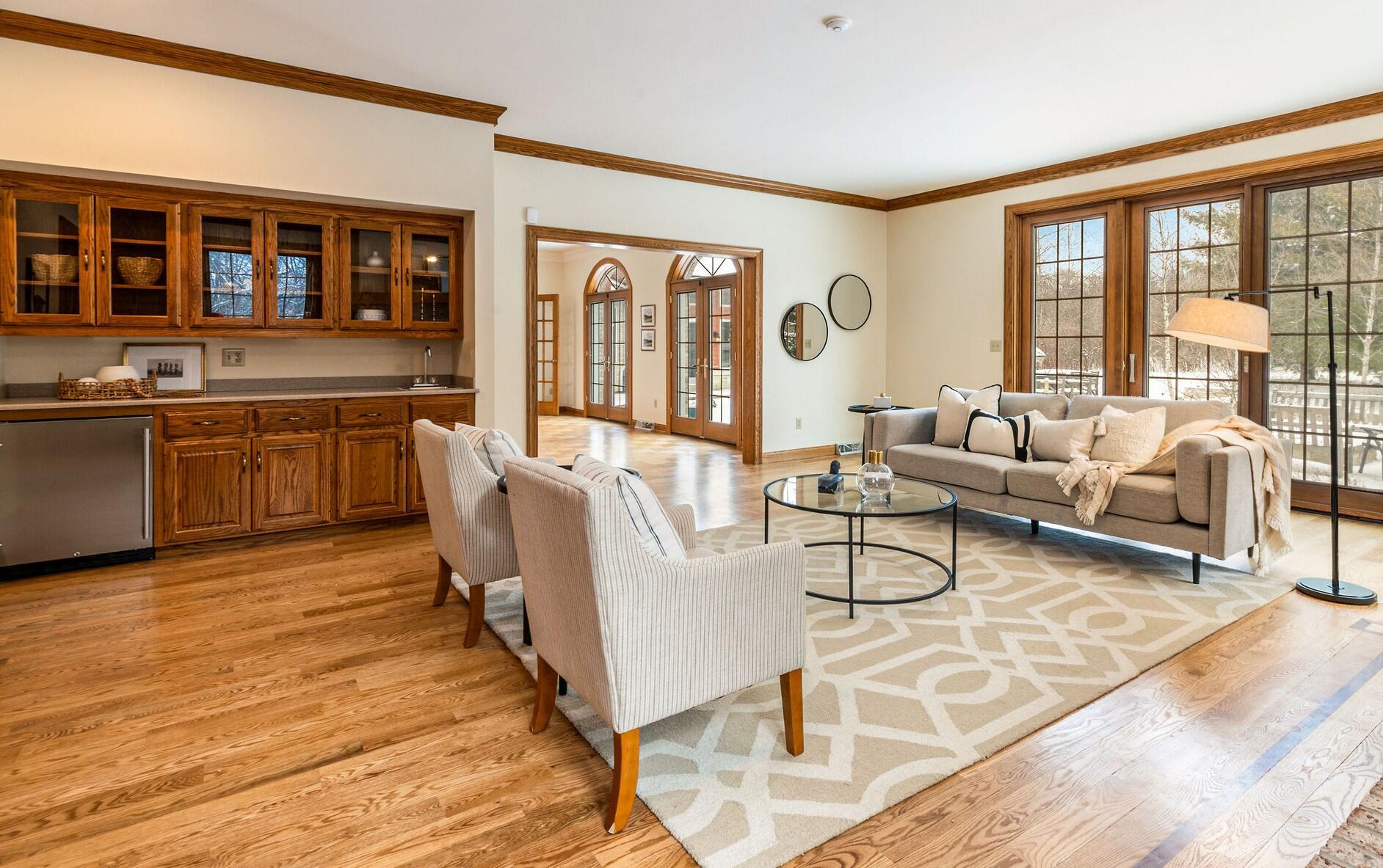 9500 North Valley Hill Road River Hills, WI 53217 - Photo 12 of 35 Wet Bar!