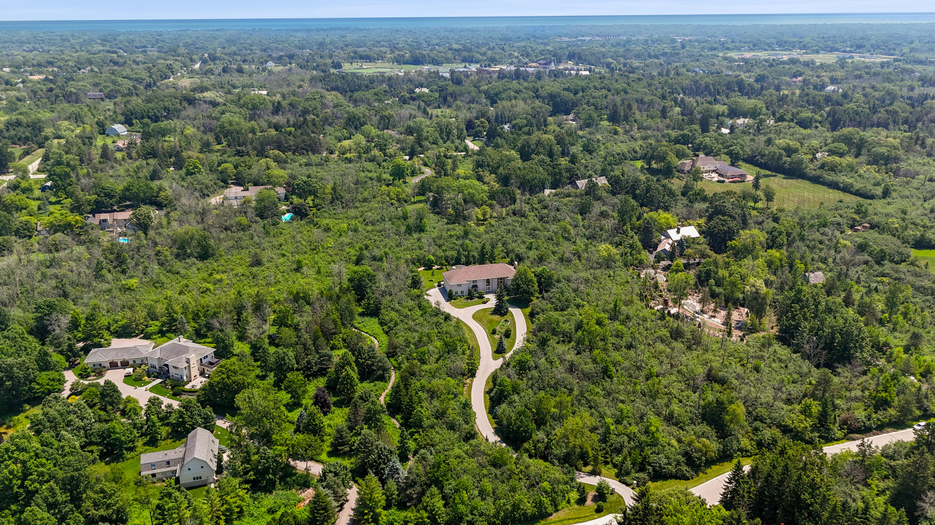 9500 North Valley Hill Road River Hills, WI 53217 - Photo 34 of 35 Bird's View