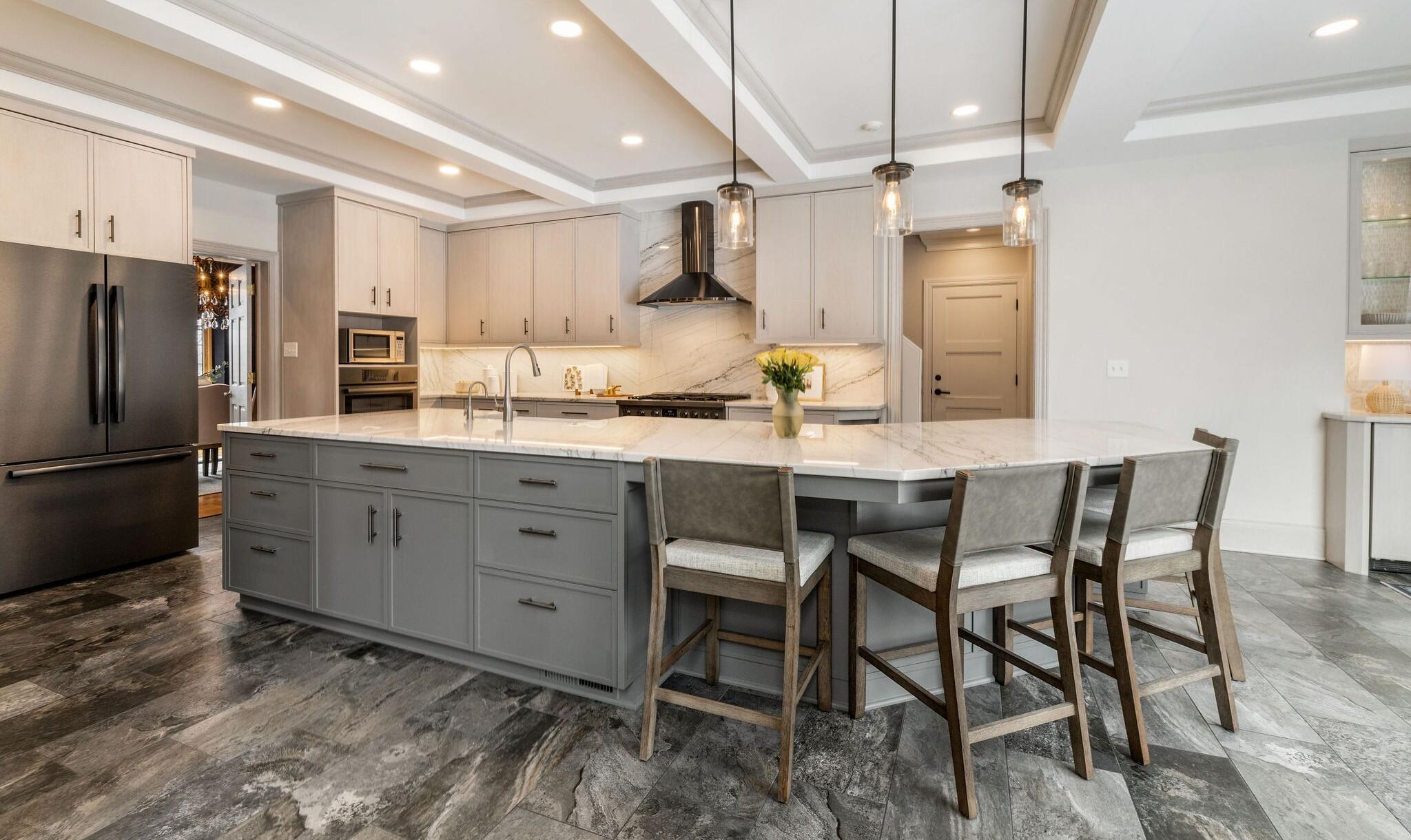 9500 North Valley Hill Road River Hills, WI 53217 - Photo 6 of 35 Kitchen VI