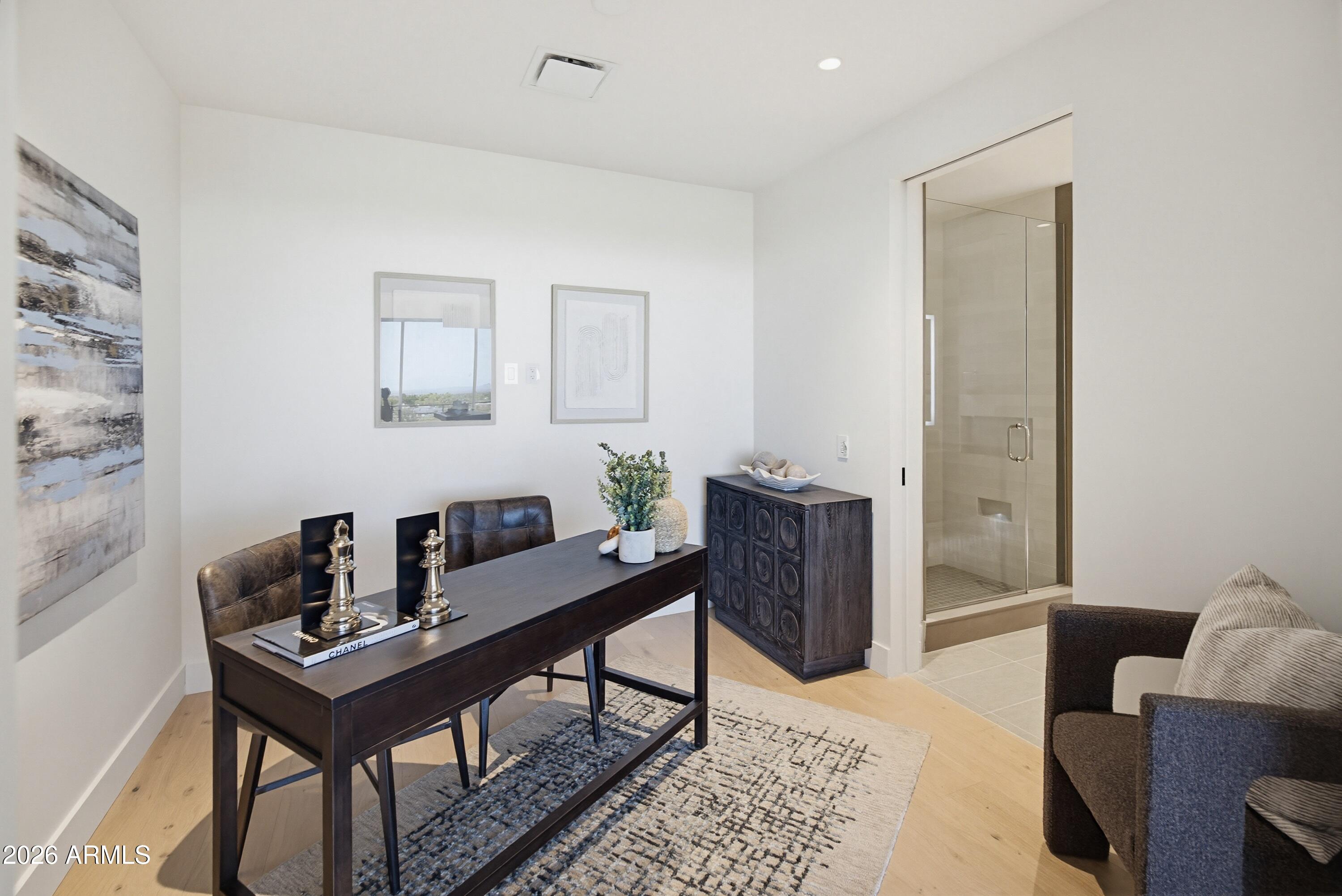 4849 North Camelback Ridge Drive, Unit B404 Scottsdale, AZ 85251 - Photo 33 of 46 4849 N Camelback Ridge Dr B404-14