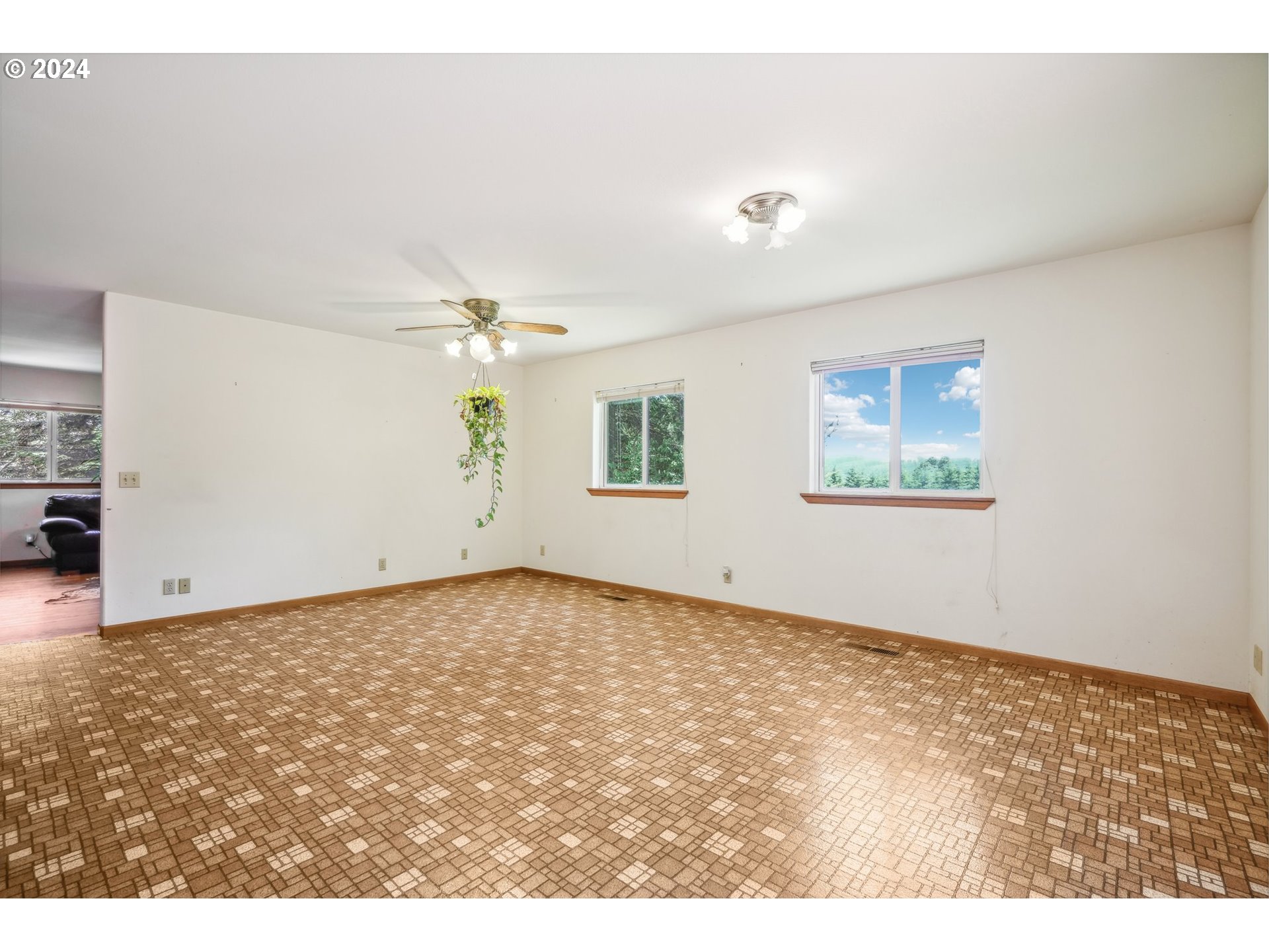 28891 Hirtzel Road Rainier, OR 97048 - Photo 7 of 45 a view of an empty room