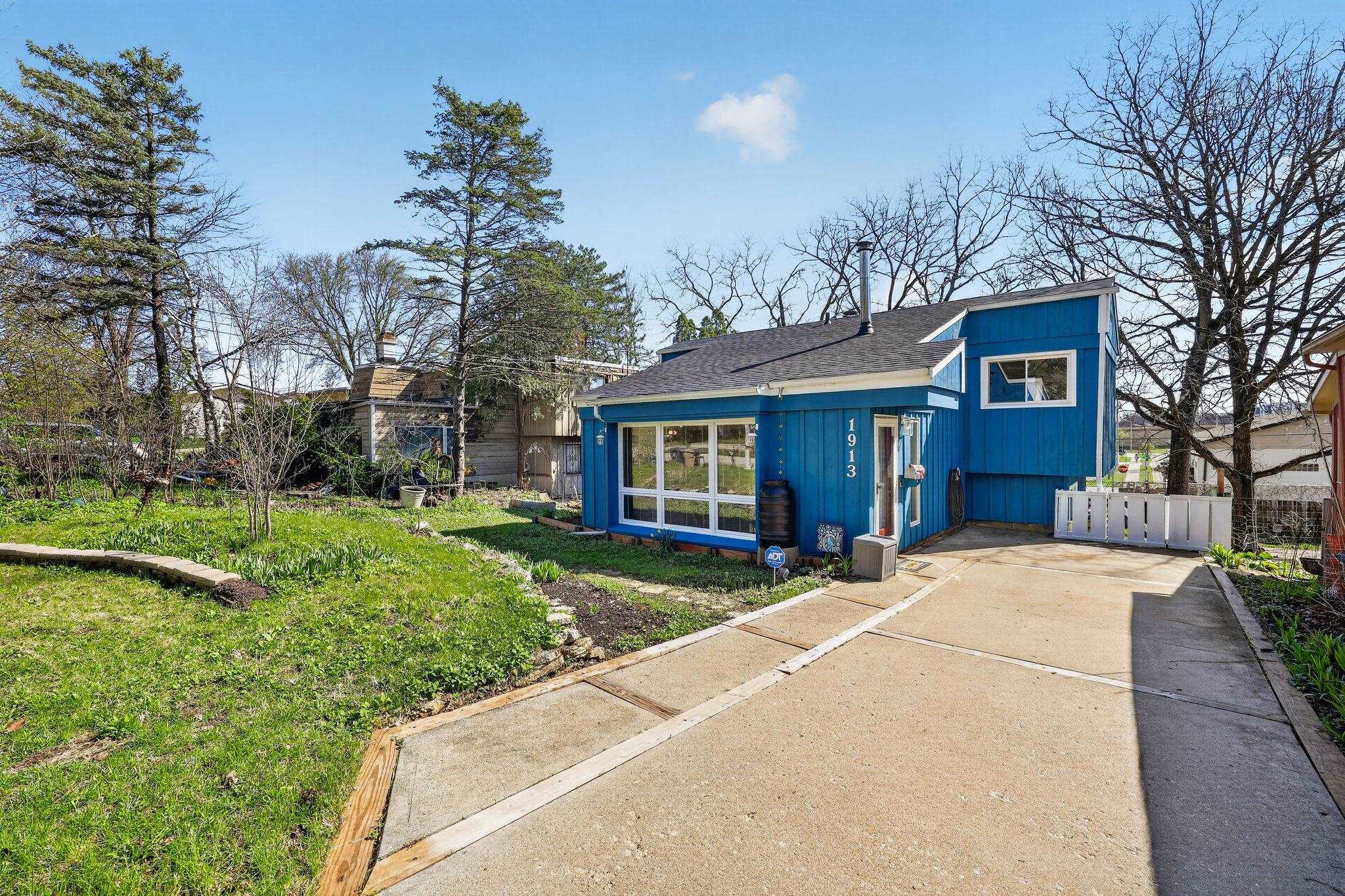 1913 Reetz Road Madison, WI 53711 - Photo 5 of 59