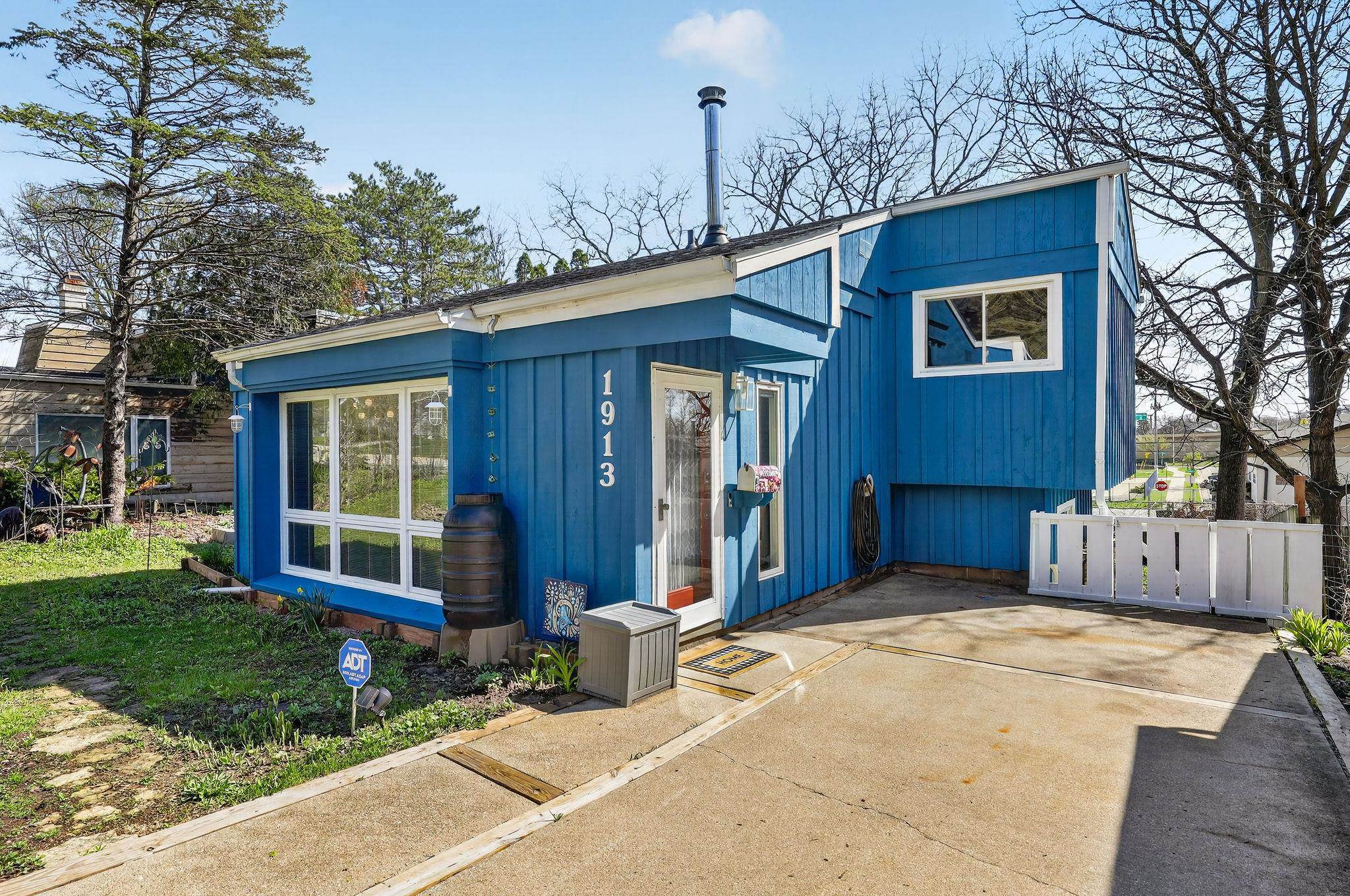 1913 Reetz Road Madison, WI 53711 - Photo 6 of 59