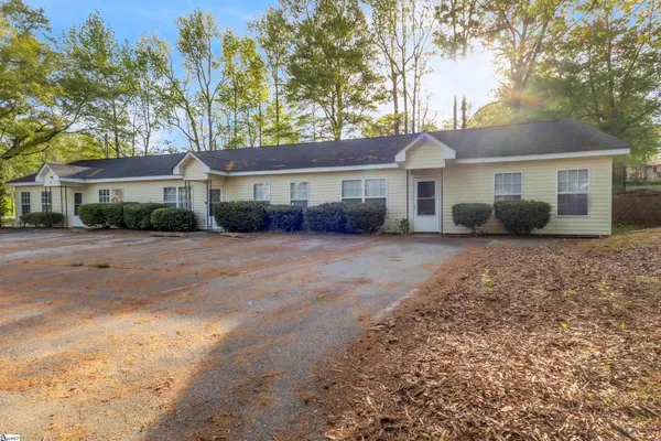 $349,900 | 208 Sunnyside Drive, Greer, SC 29651