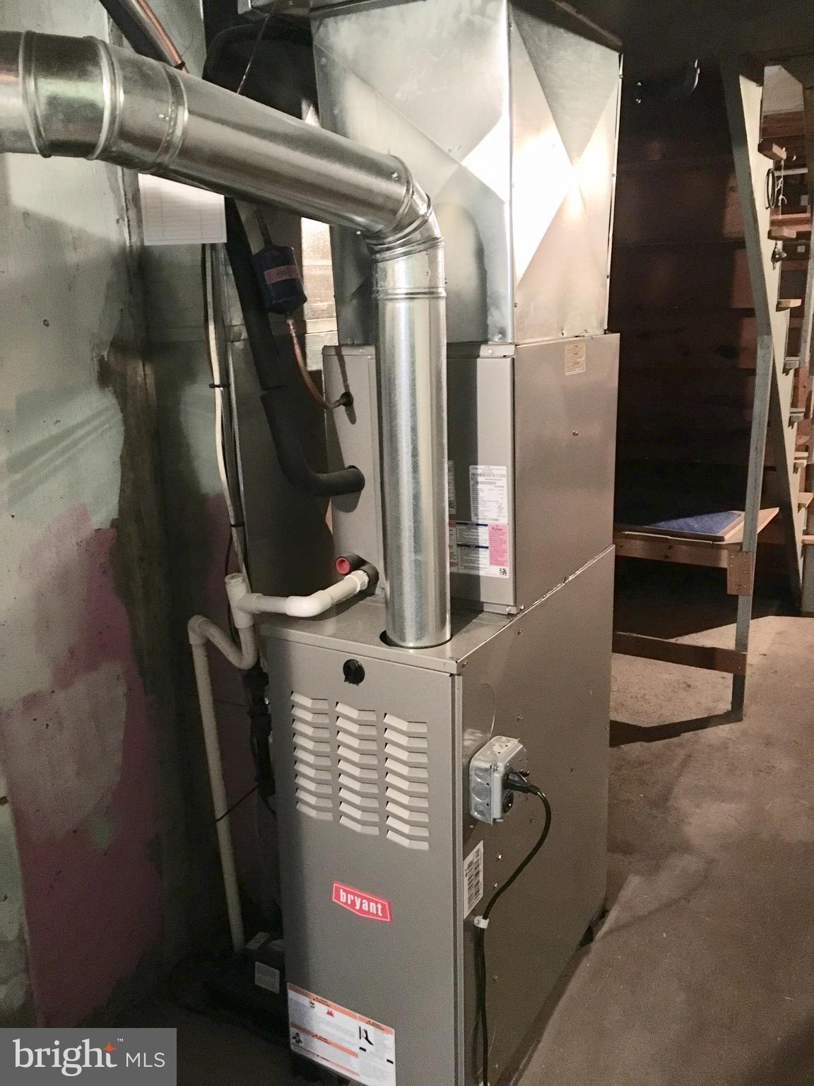 711 Bennington Road Folcroft, PA 19032 - Photo 9 of 13 Basement/Heater