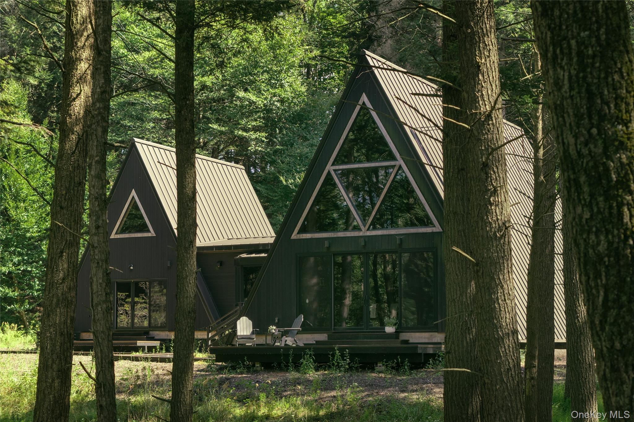 521 Perry Road Swan Lake, NY 12783 - Photo 1 of 32 Gallery Image 1