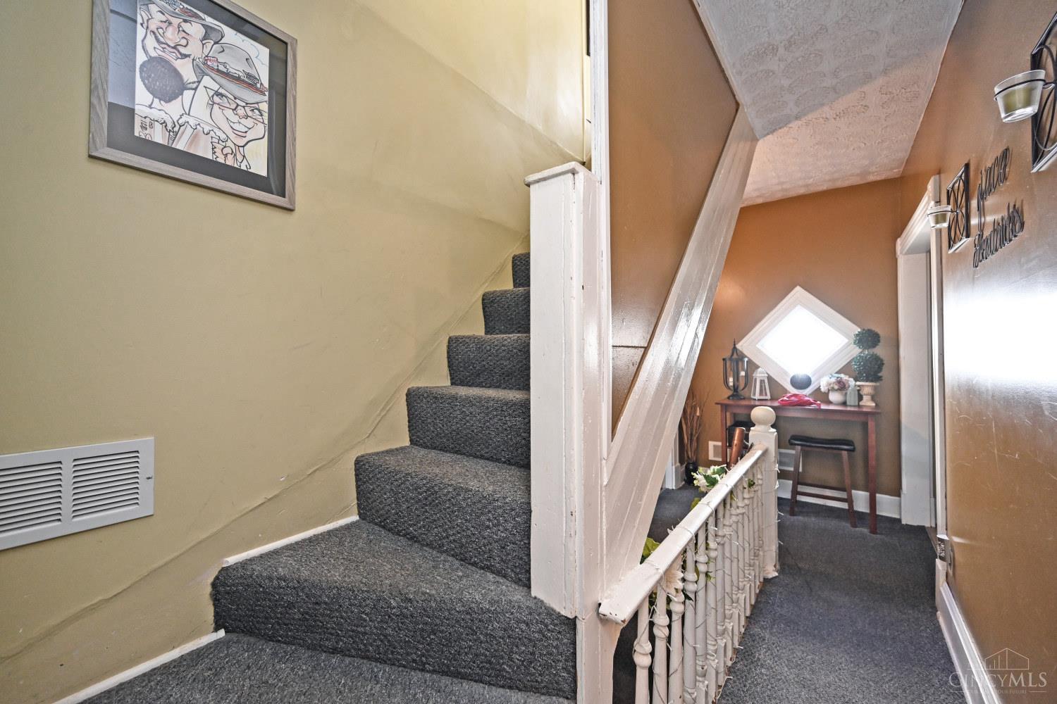 1520 William Howard Taft Road Cincinnati, OH 45206 - Photo 19 of 43