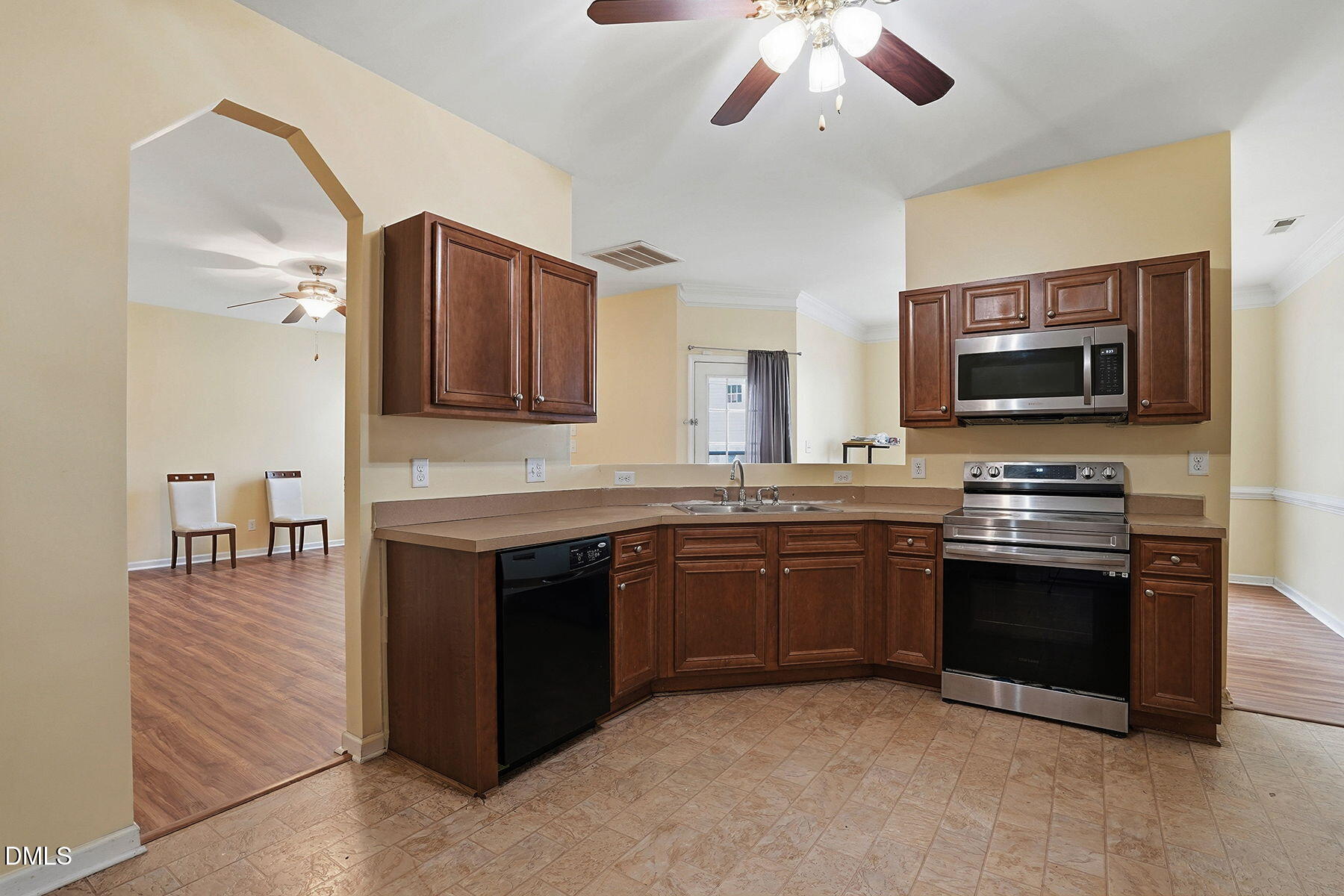 1602 Flowering Peach Trail Raleigh, NC 27610 - Photo 11 of 25 Interior Kitchen