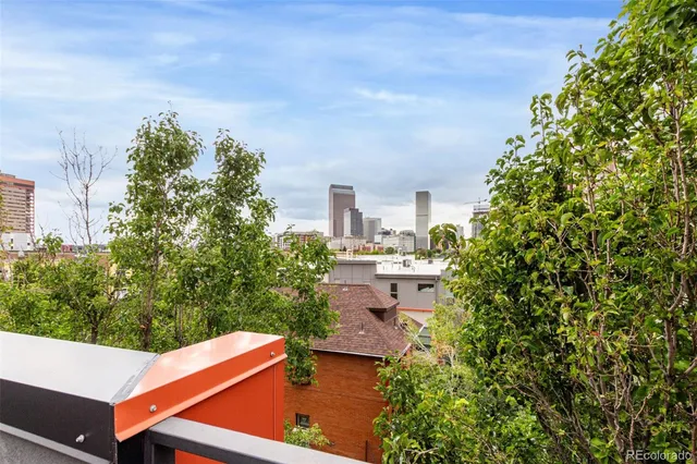 a view of an outdoor space and a yard