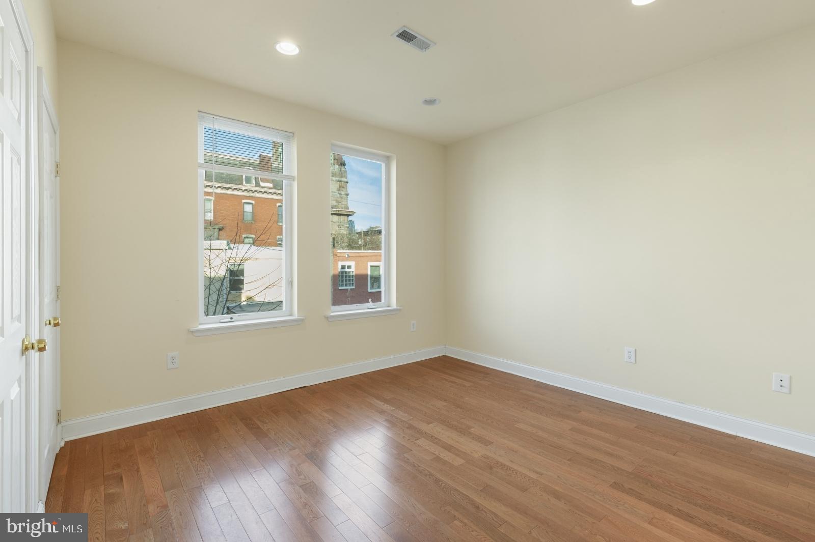 2005 Carpenter Street, Unit A Philadelphia, PA 19146 - Photo 14 of 36