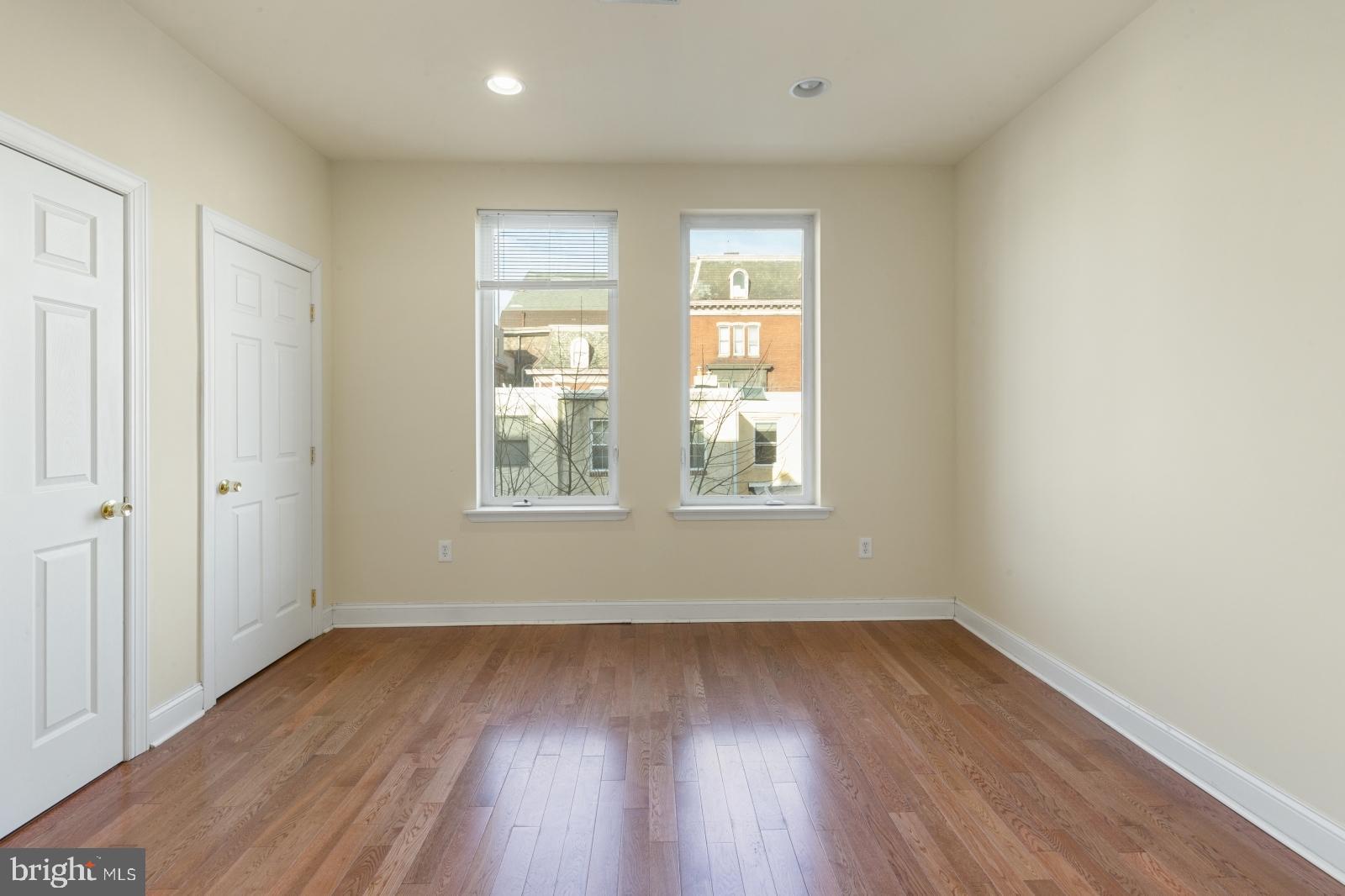 2005 Carpenter Street, Unit A Philadelphia, PA 19146 - Photo 15 of 36