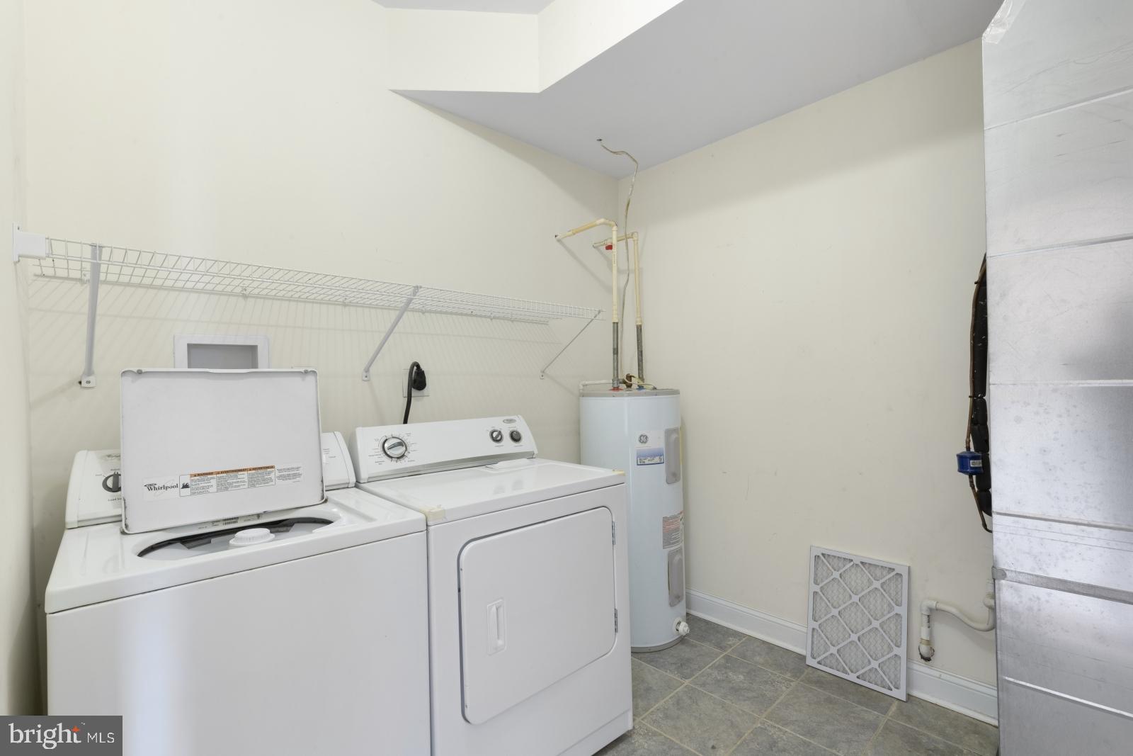 2005 Carpenter Street, Unit A Philadelphia, PA 19146 - Photo 25 of 36