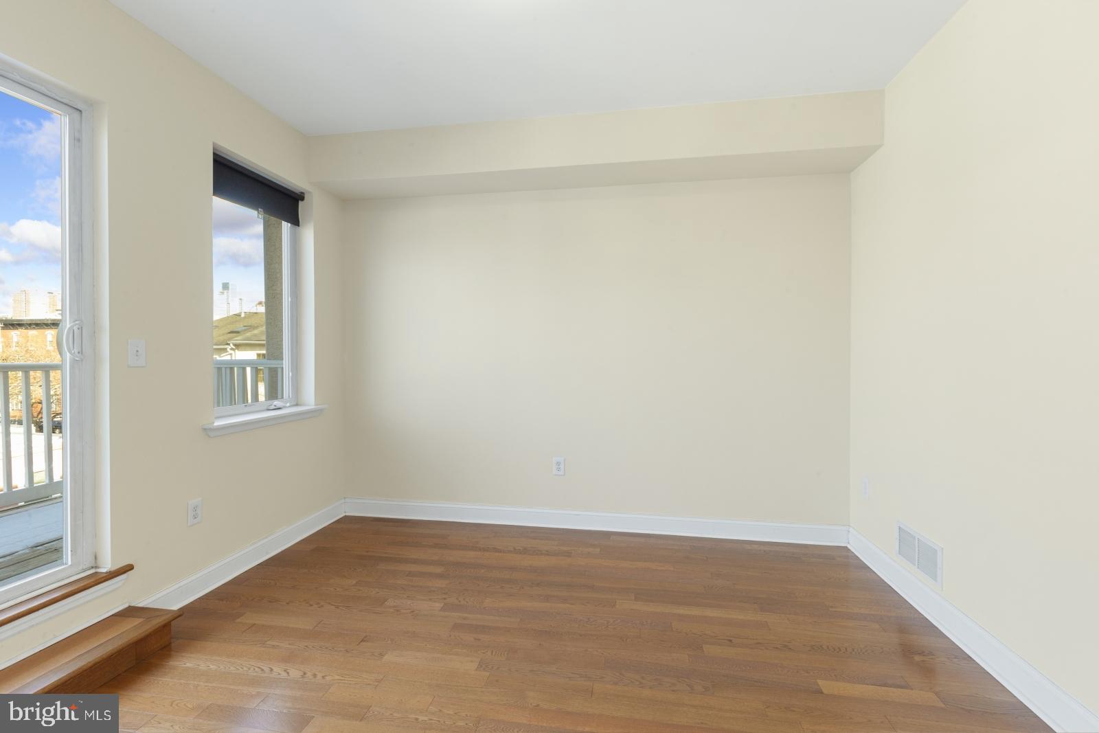 2005 Carpenter Street, Unit A Philadelphia, PA 19146 - Photo 31 of 36