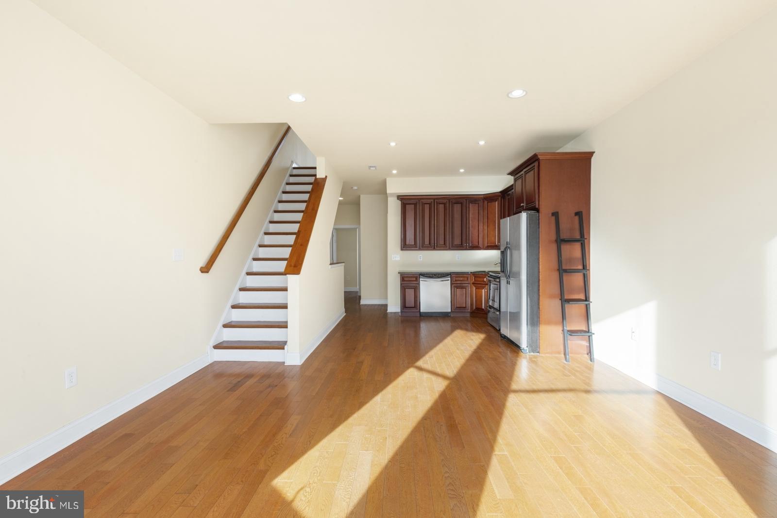 2005 Carpenter Street, Unit A Philadelphia, PA 19146 - Photo 9 of 36