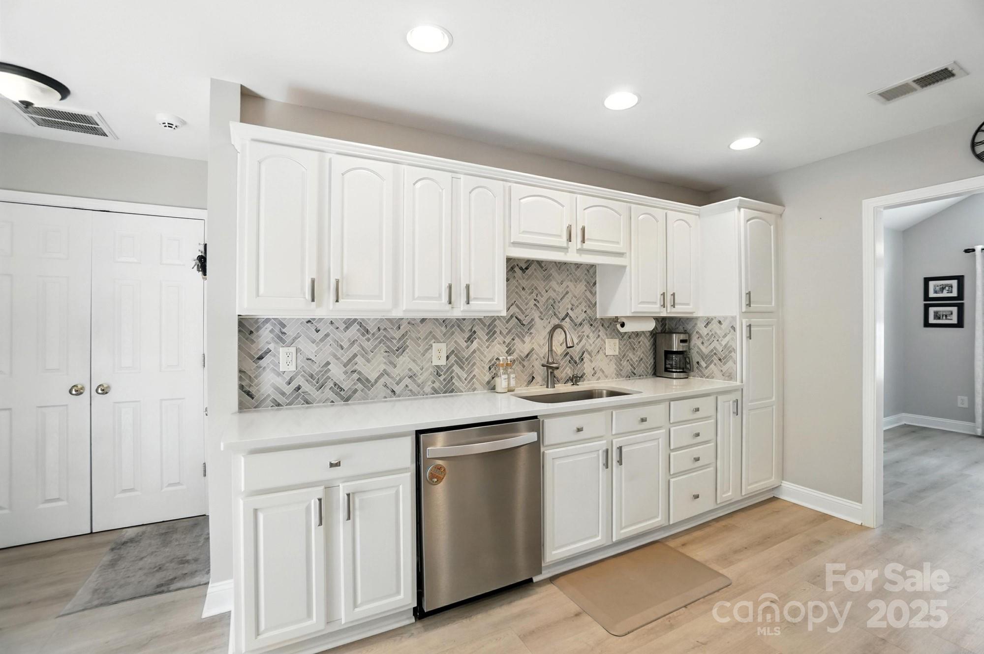 7288 Pine Ridge Drive Denver, NC 28037 - Photo 18 of 47 Gallery Image 18