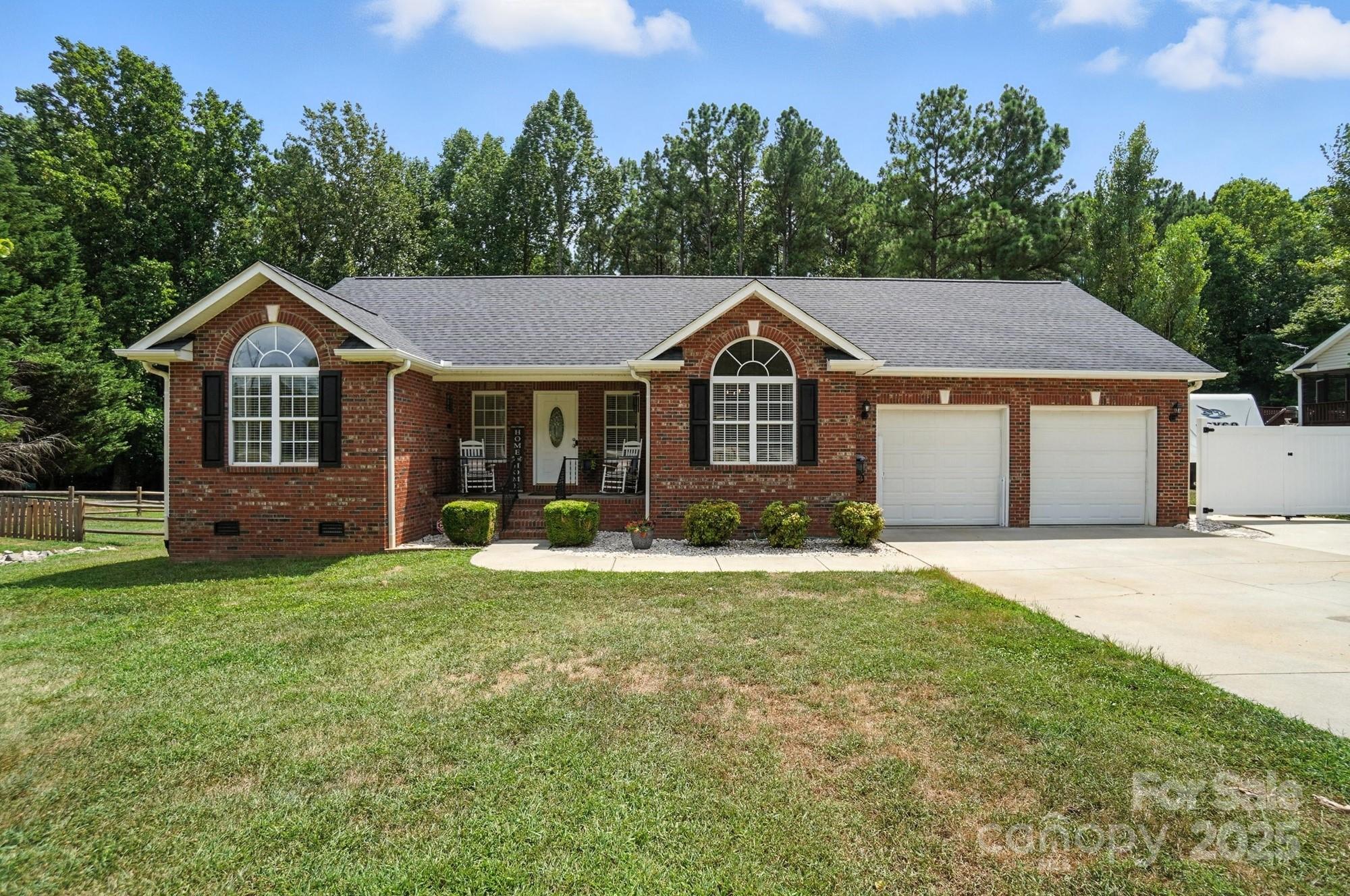 7288 Pine Ridge Drive Denver, NC 28037 - Photo 6 of 47 Gallery Image 6