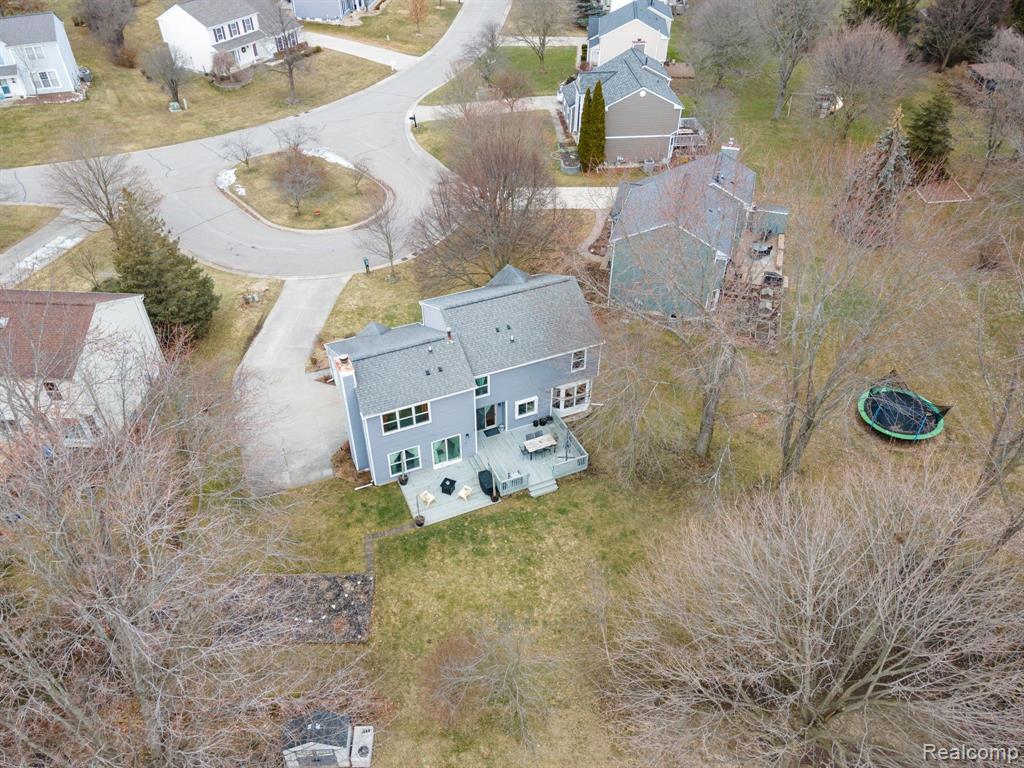 2011 Fairfield Drive Rochester Hills, MI 48306 - Photo 41 of 47