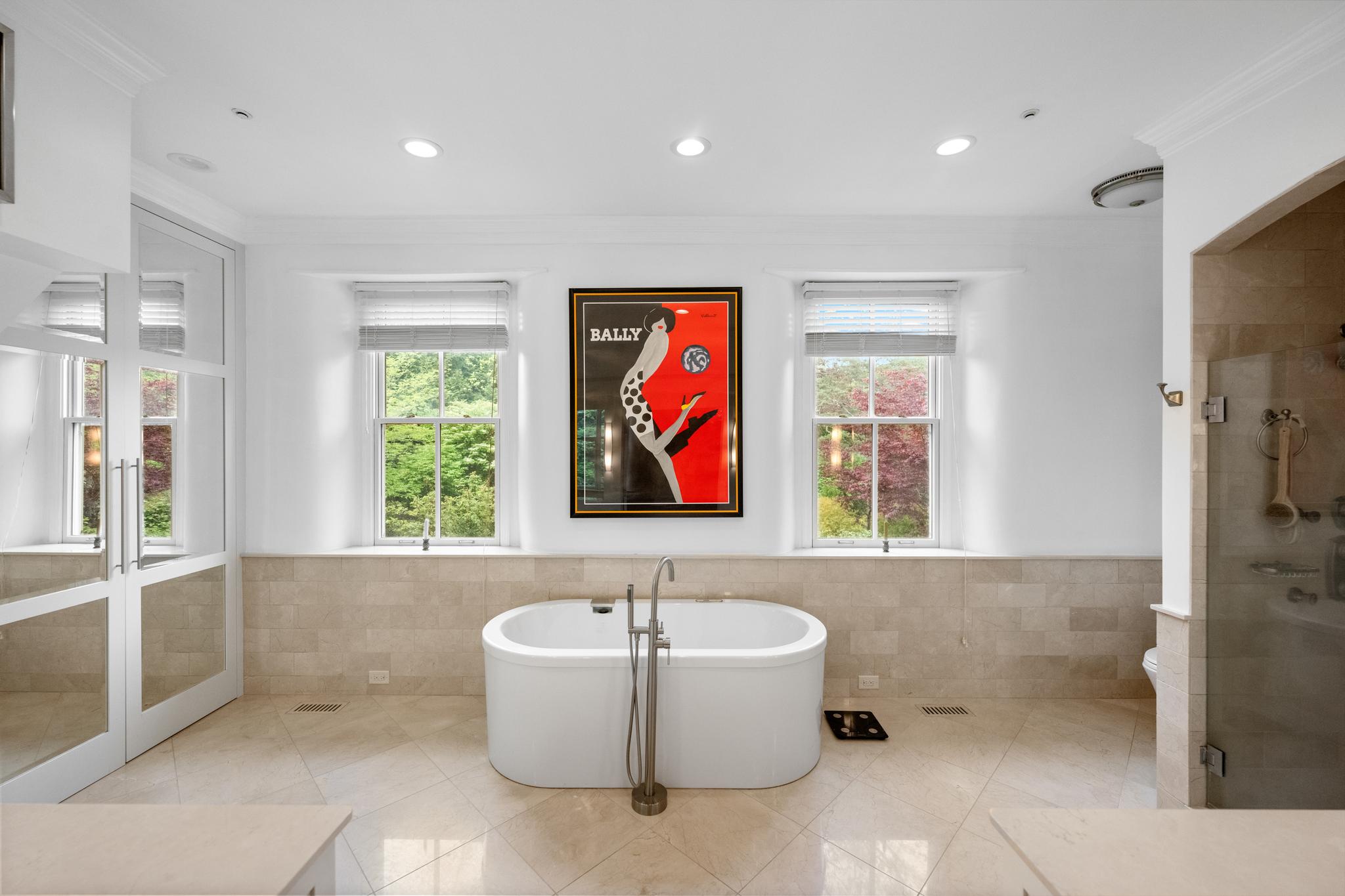 3345 Holicong Road Doylestown, PA 18902 - Photo 13 of 90 Main floor full bathroom.